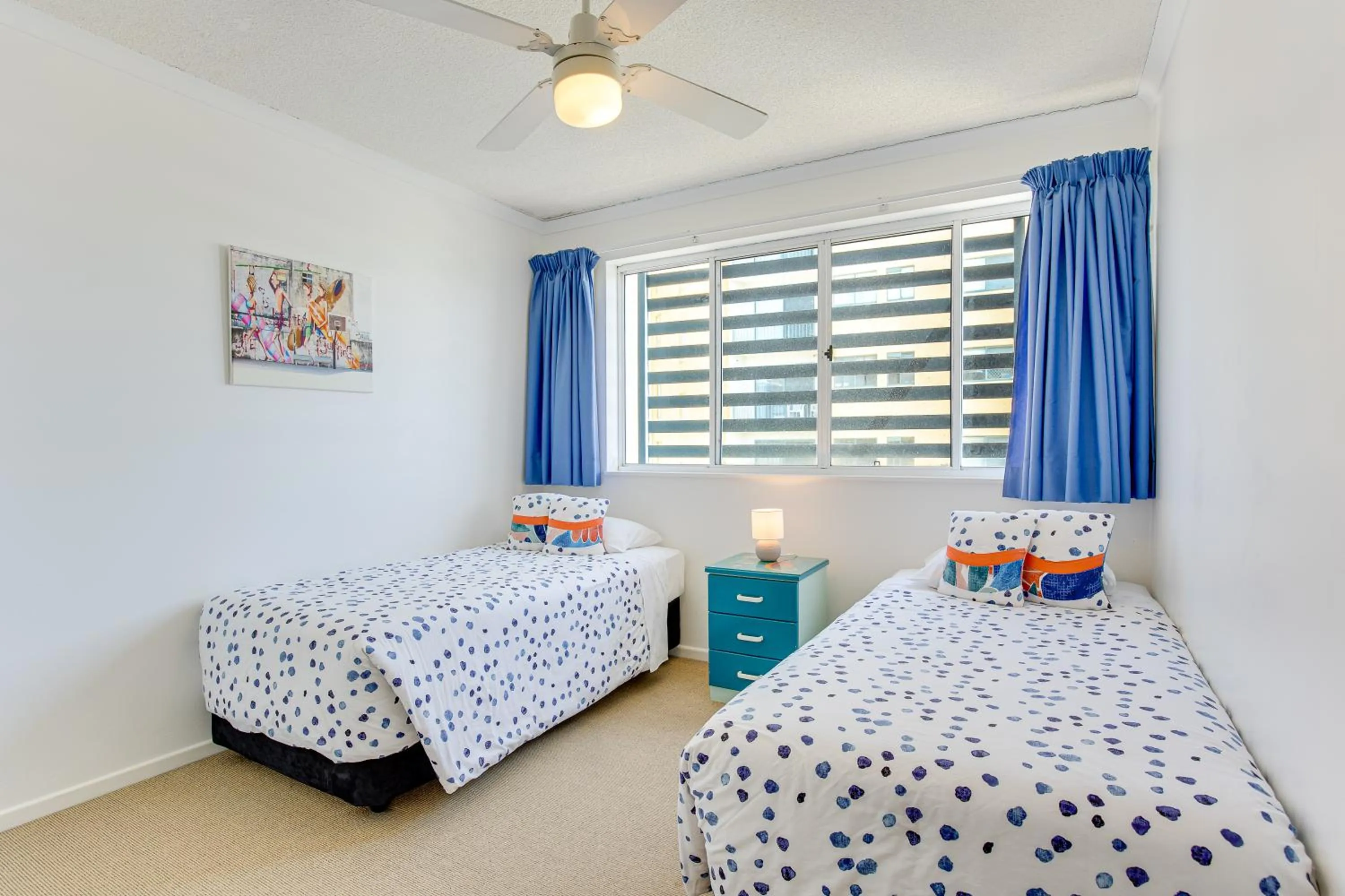 Bedroom, Bed in Coral Sea Apartments