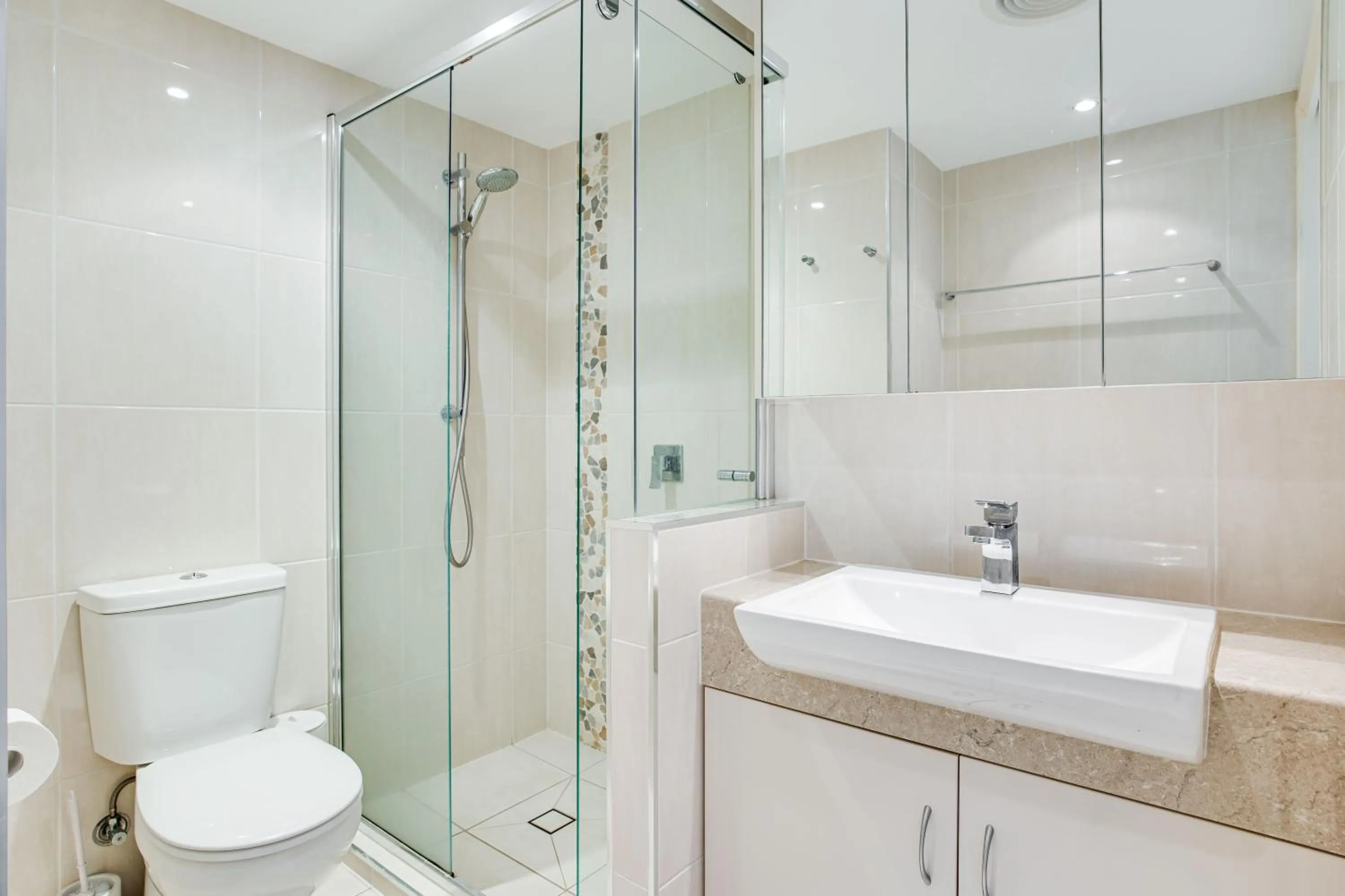 Bathroom in Coral Sea Apartments
