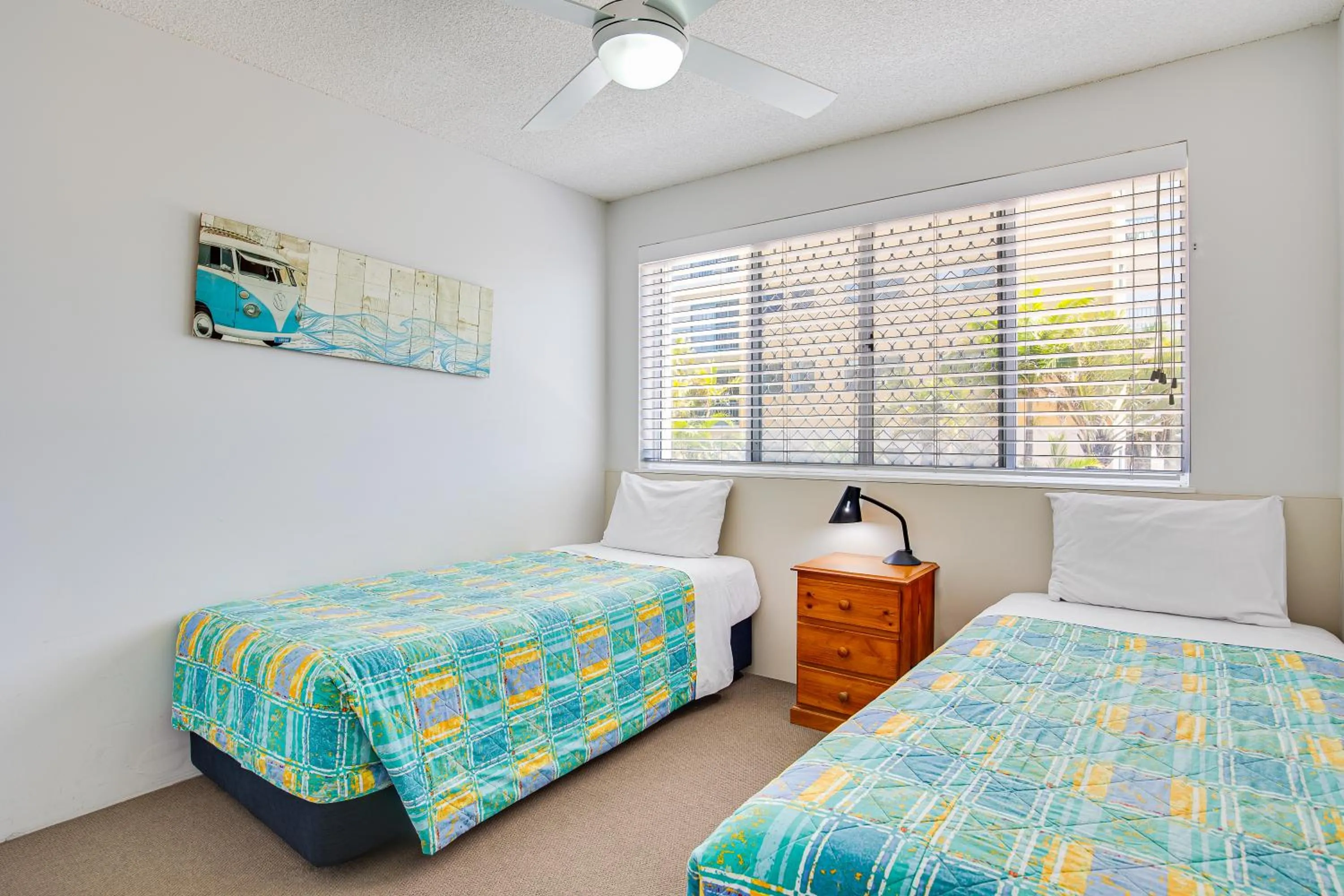 Bedroom, Bed in Coral Sea Apartments