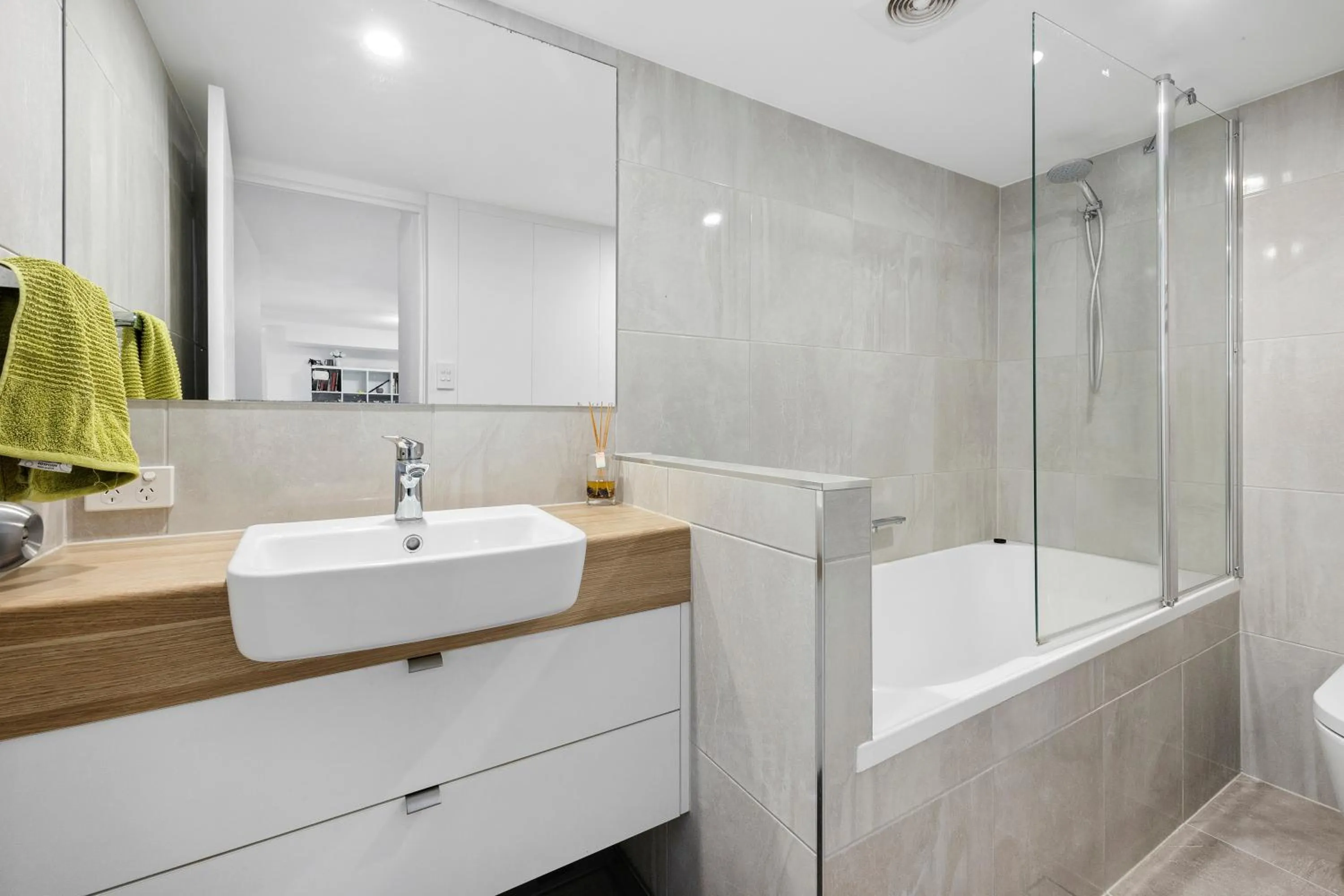 Bathroom in Coral Sea Apartments