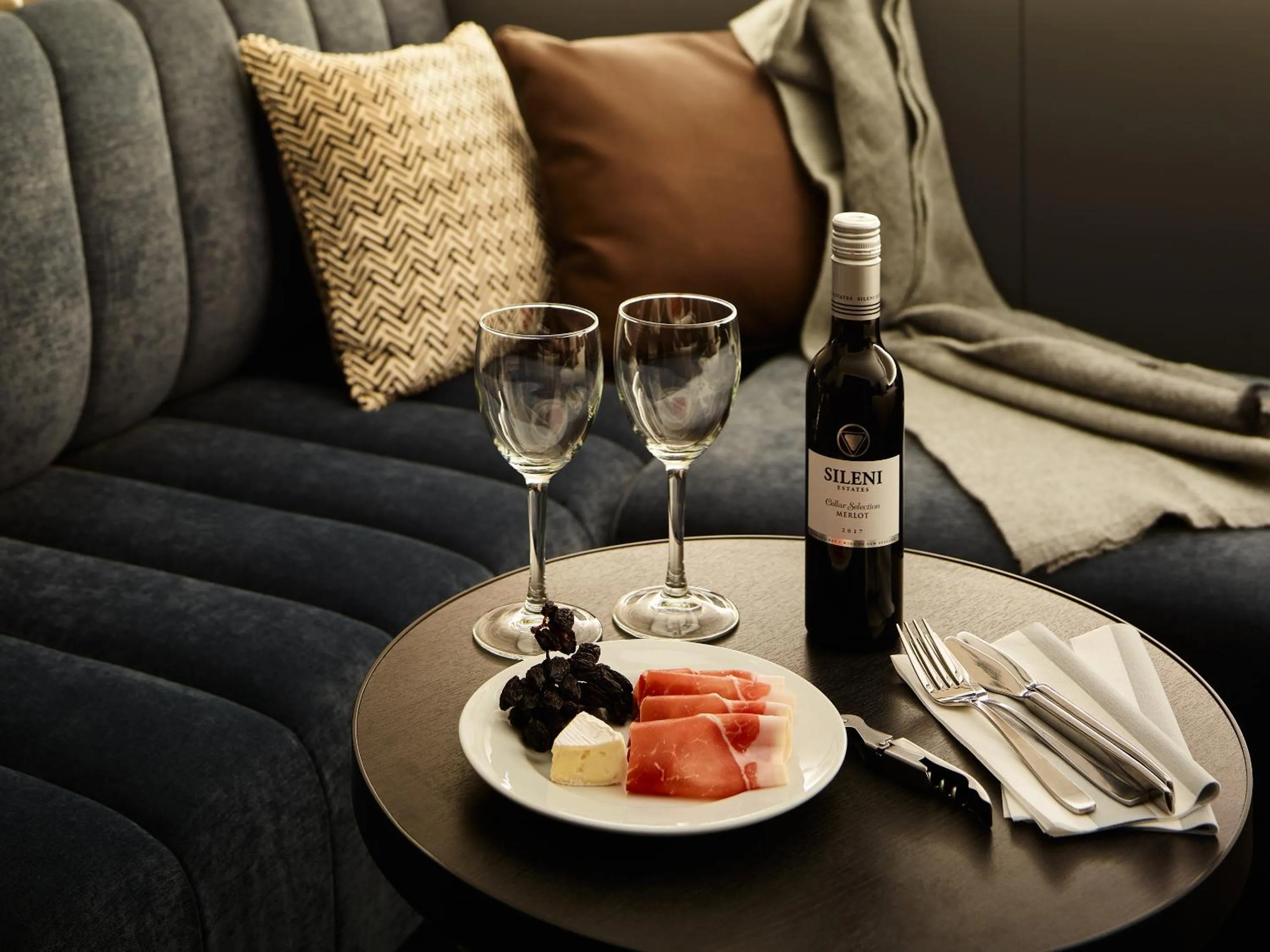 Photo of the whole room in Mitsui Garden Hotel Shiodome Italia-gai - Tokyo