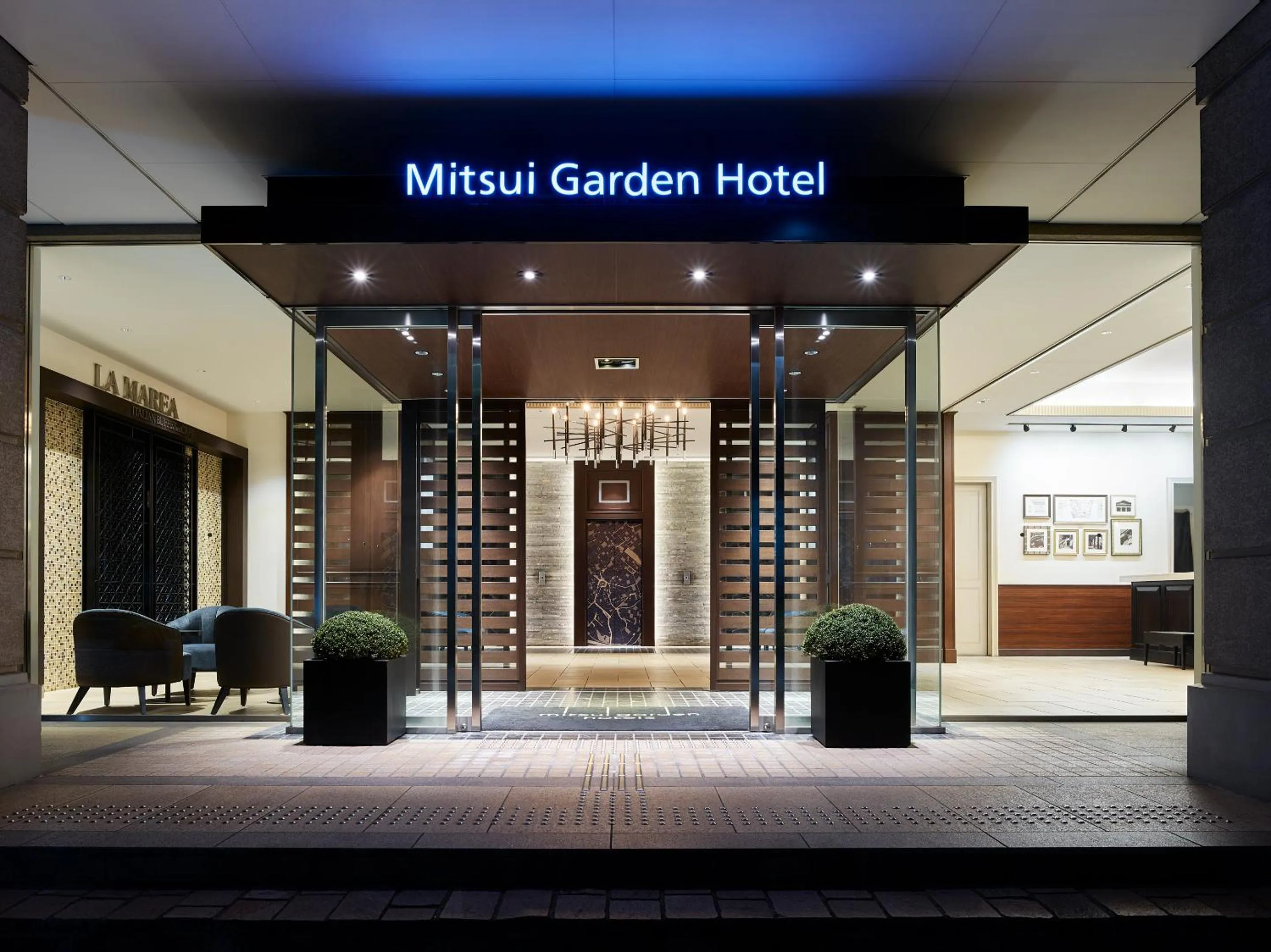 Night in Mitsui Garden Hotel Shiodome Italia-gai - Tokyo