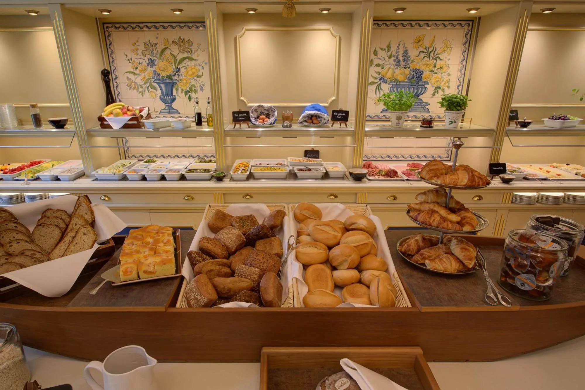 Restaurant/places to eat in Urlaubsresidenz Marstall und Kanzlei im Schlossensemble