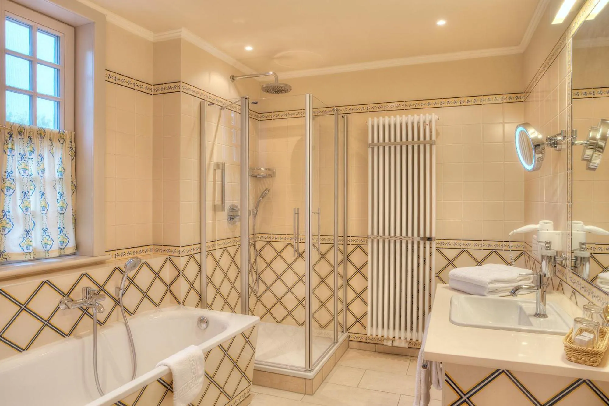 Shower in Urlaubsresidenz Marstall und Kanzlei im Schlossensemble