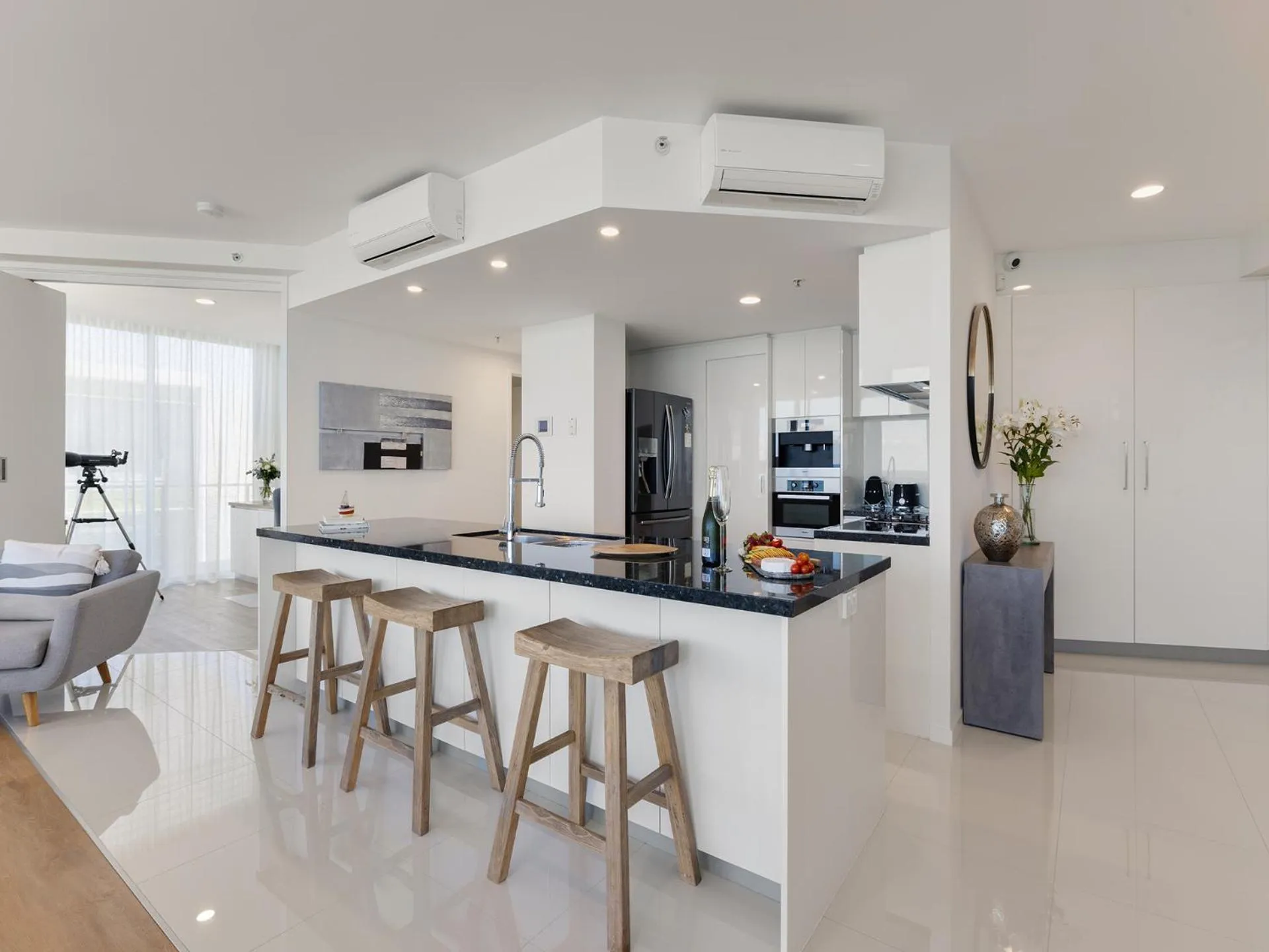 Kitchen or kitchenette in Beach on Sixth