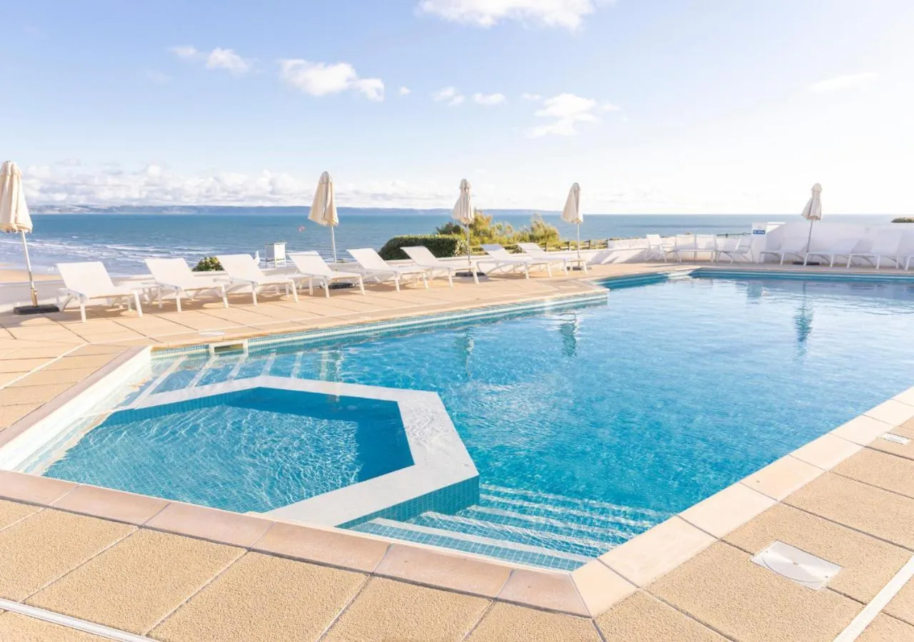 Swimming pool in Saunton Sands Hotel Source Spa and Wellness