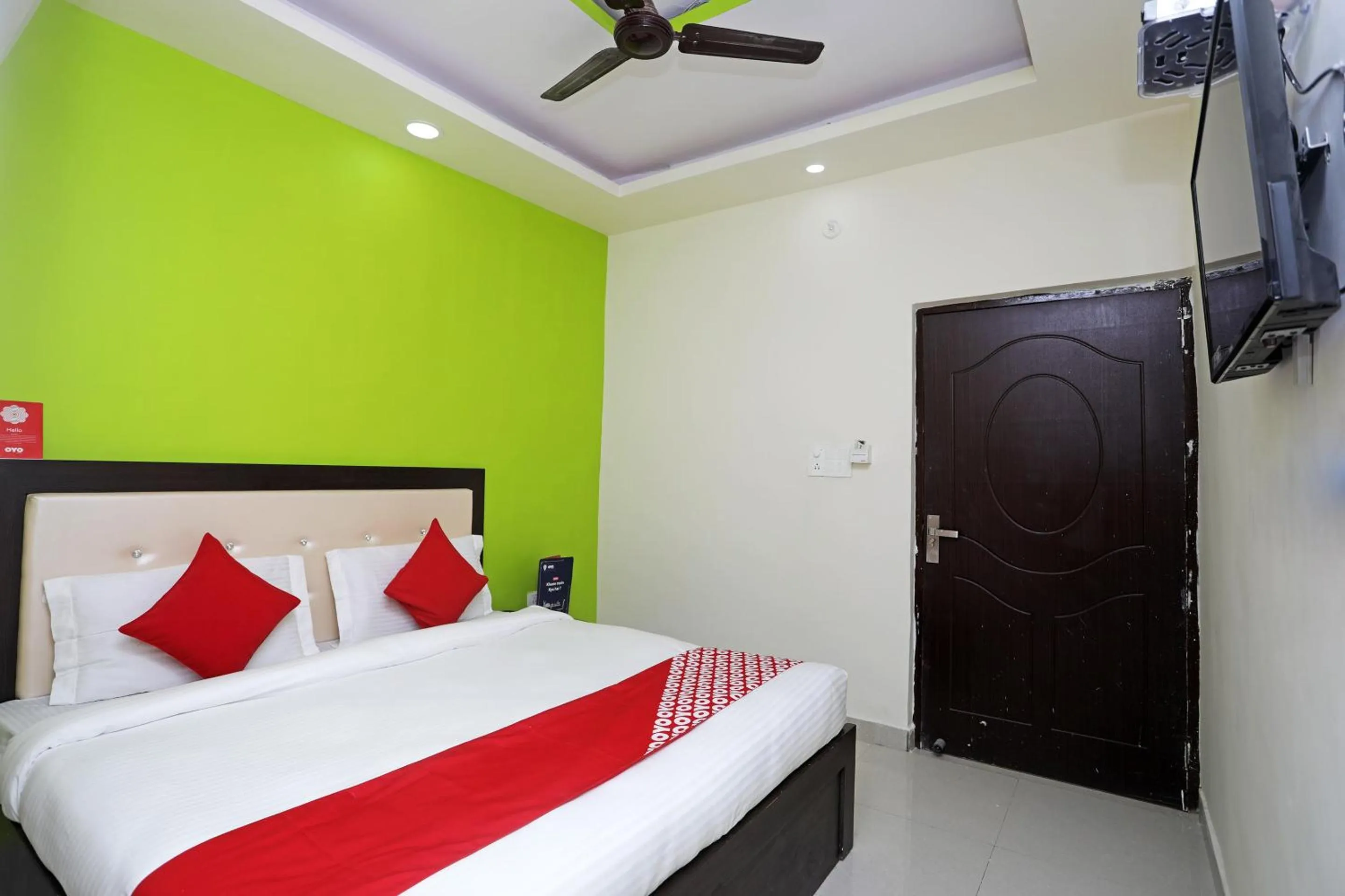 Bedroom, Bed in Super Hotel O Raj Palace