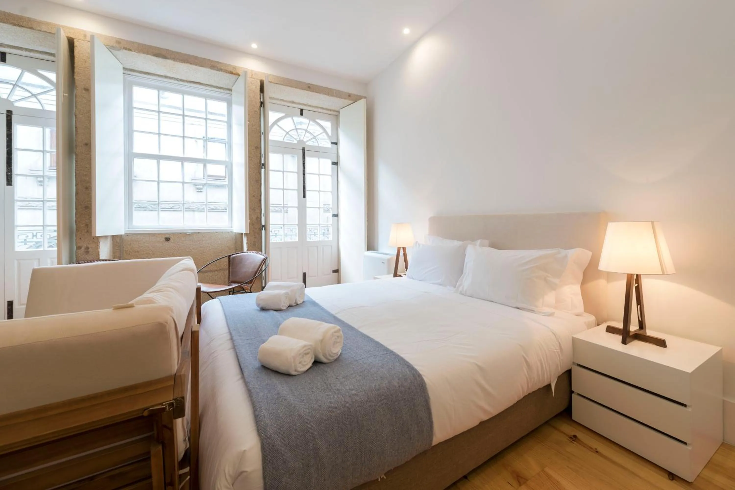 LovelyStay - Rico's Apartment - Almada 2º F