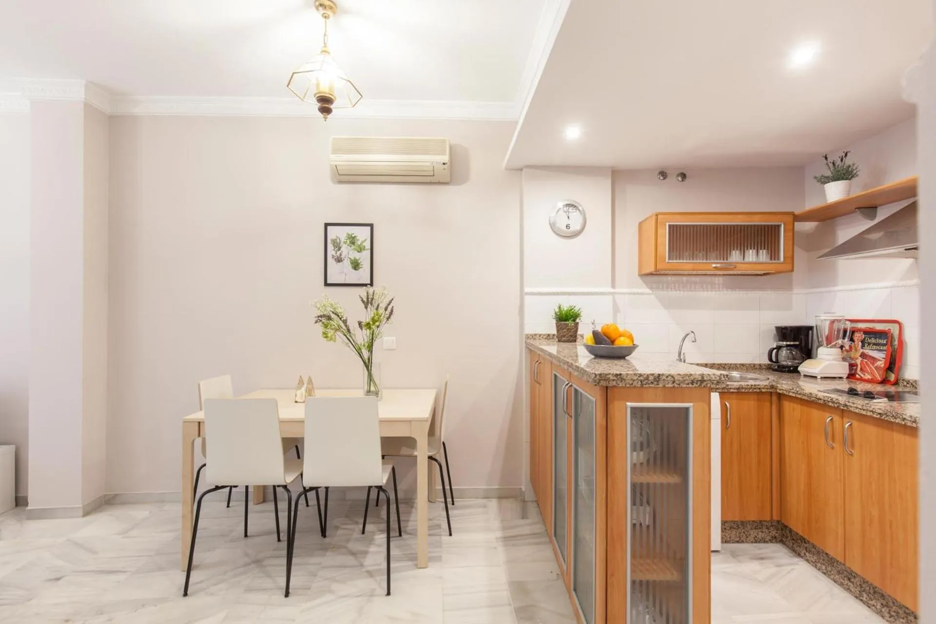 Elegante apartamento en el corazon de Sevilla.