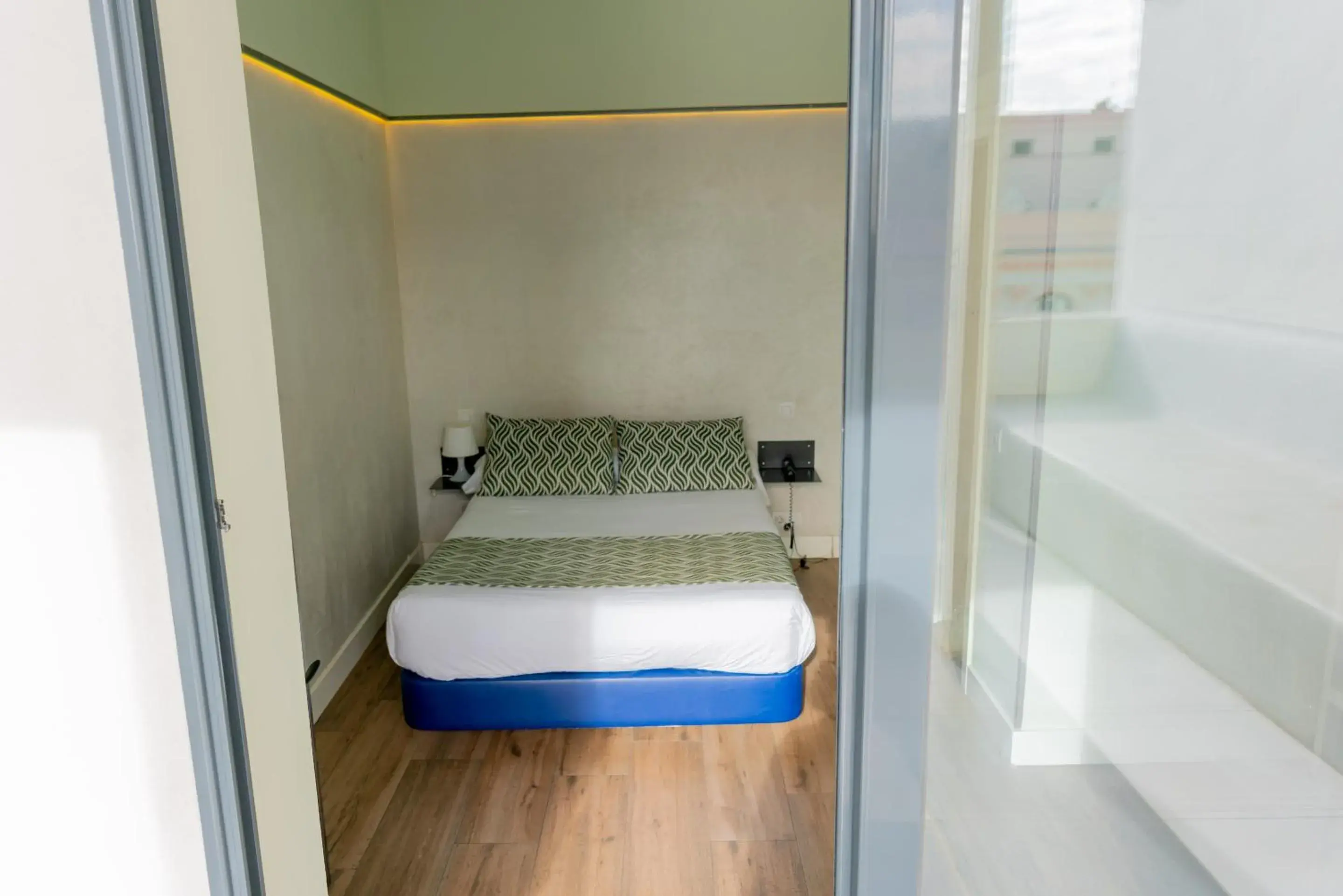Superior Double Room in Hostal Charlotte-Gran Vía Superior Double Room in Hostal Charlotte-Gran Vía