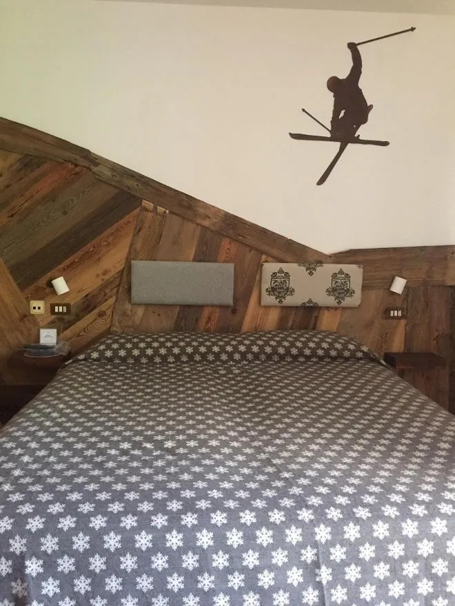 Bed in Hotel Chaberton