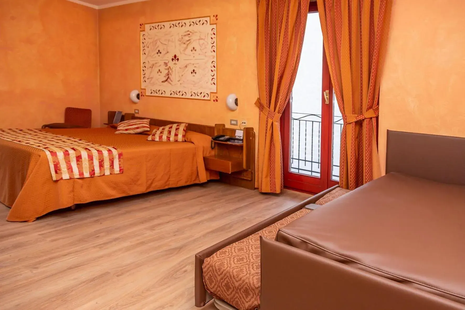 Triple Room in Hotel Chaberton Triple Room in Hotel Chaberton