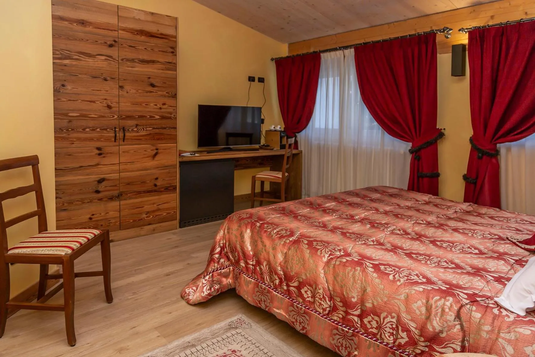 Bed in Hotel Chaberton