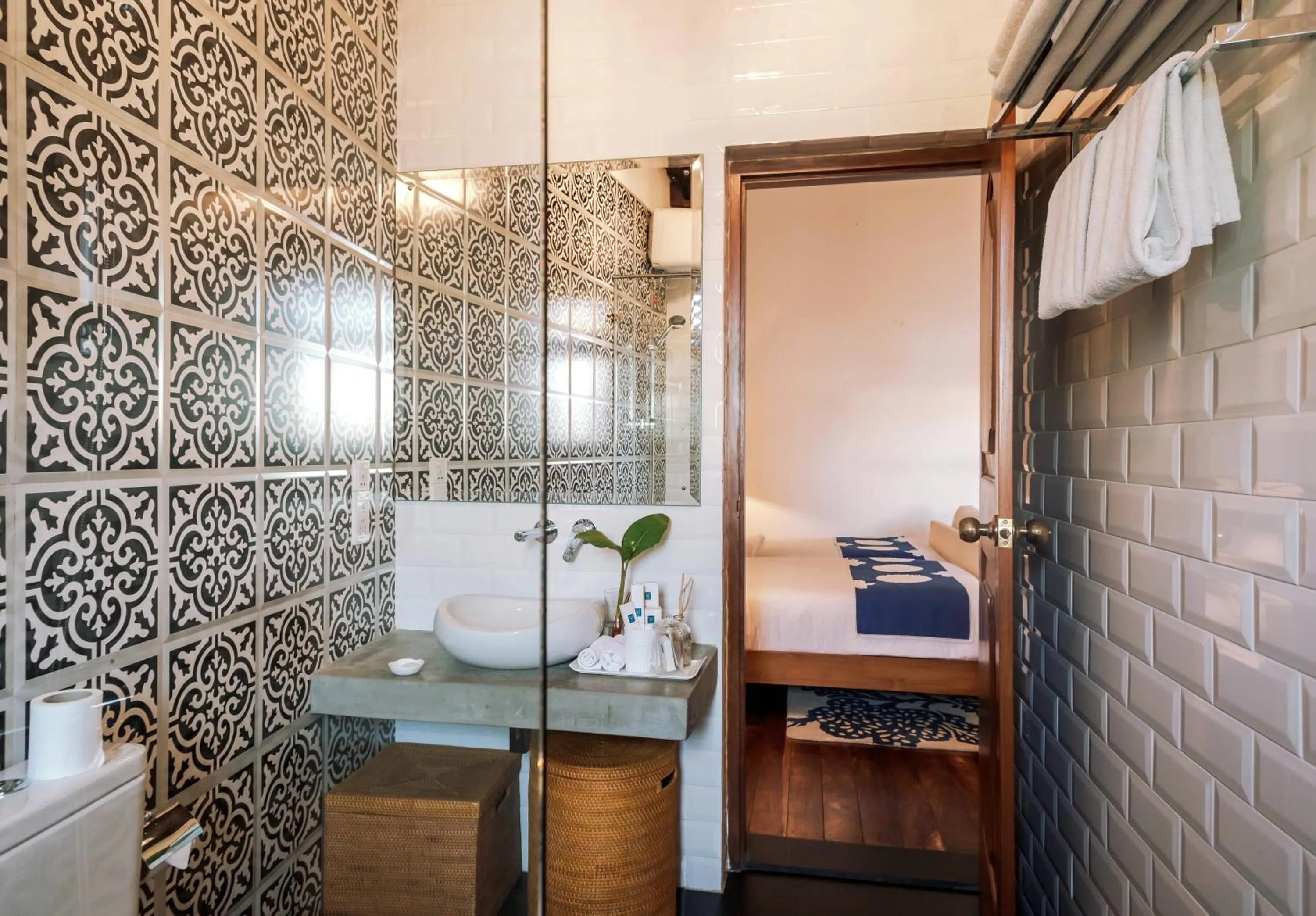 Bath, Bed in Yara Galle Fort