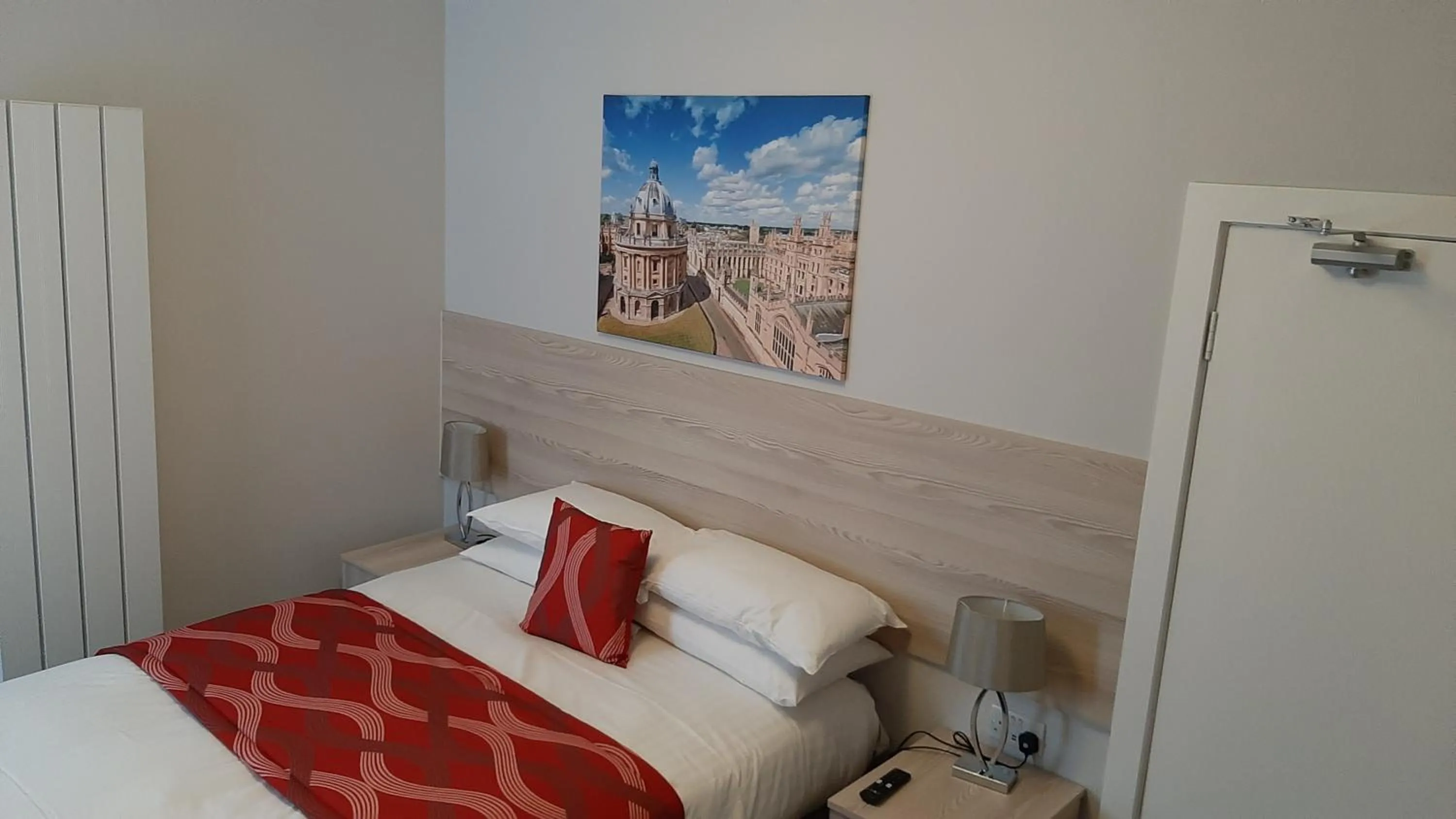 Bedroom, Bed in The Sportsview Guest House