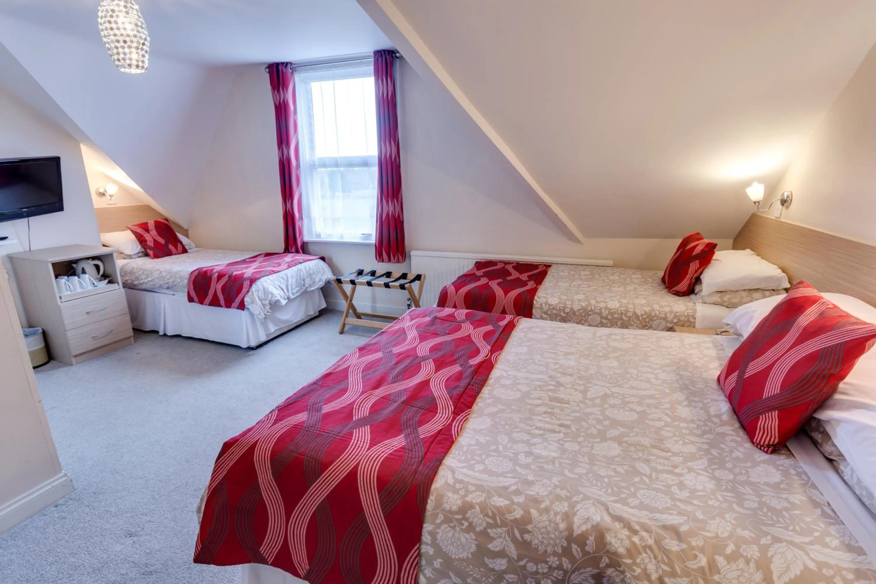 Bedroom, Bed in The Sportsview Guest House