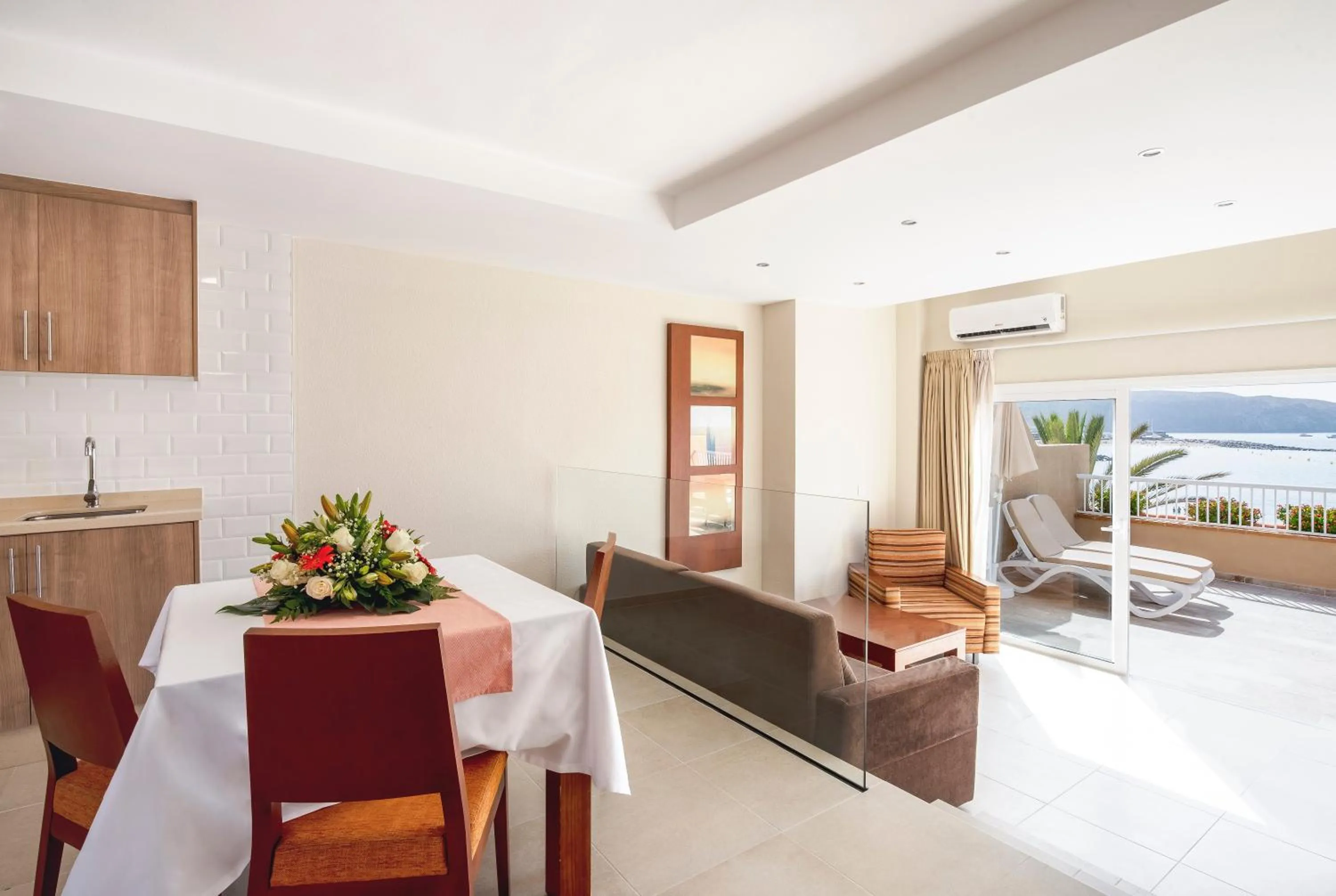 Living room, Bed in Vistasur