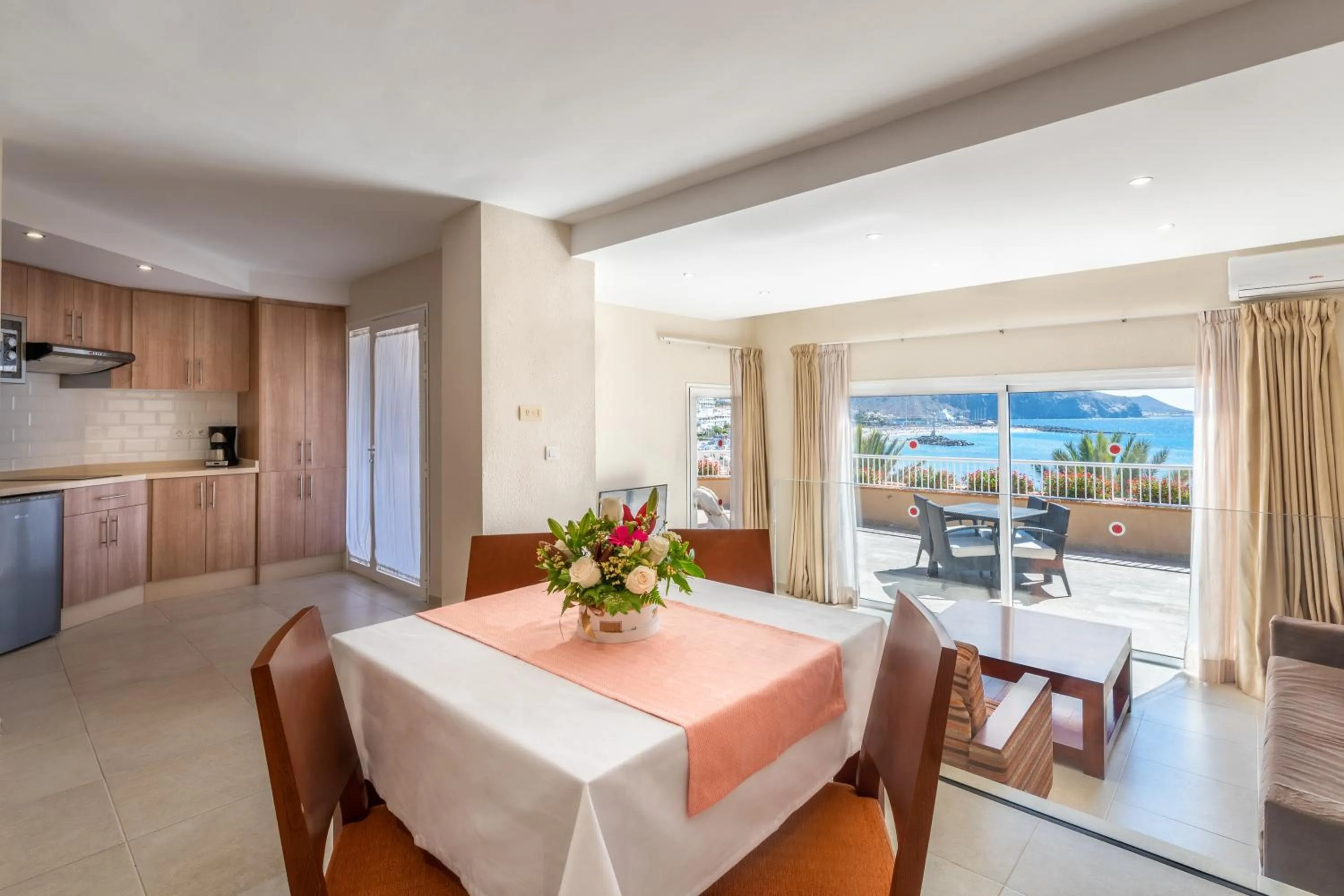 Dining Area in Vistasur