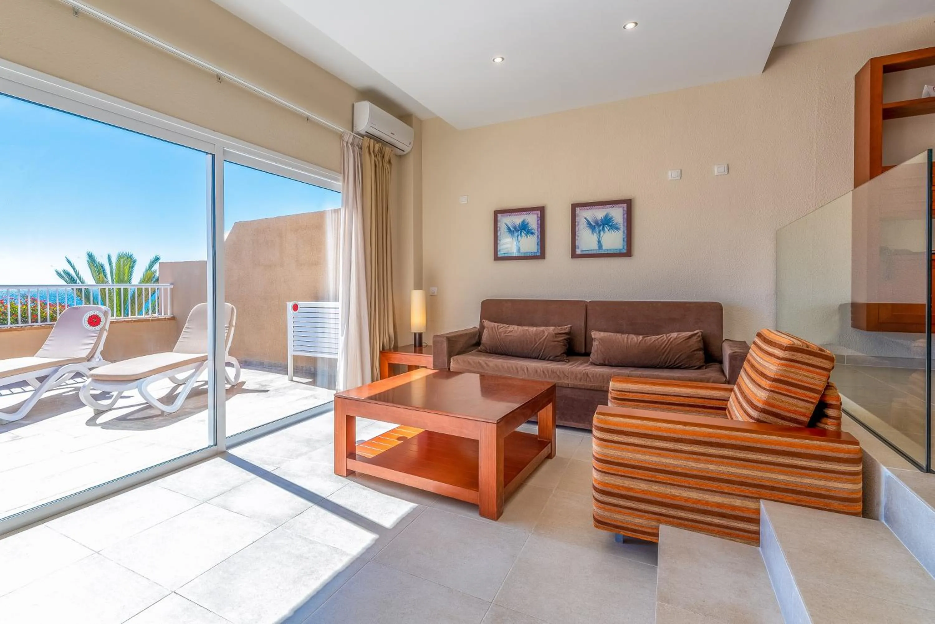 Balcony/Terrace, Seating Area in Vistasur