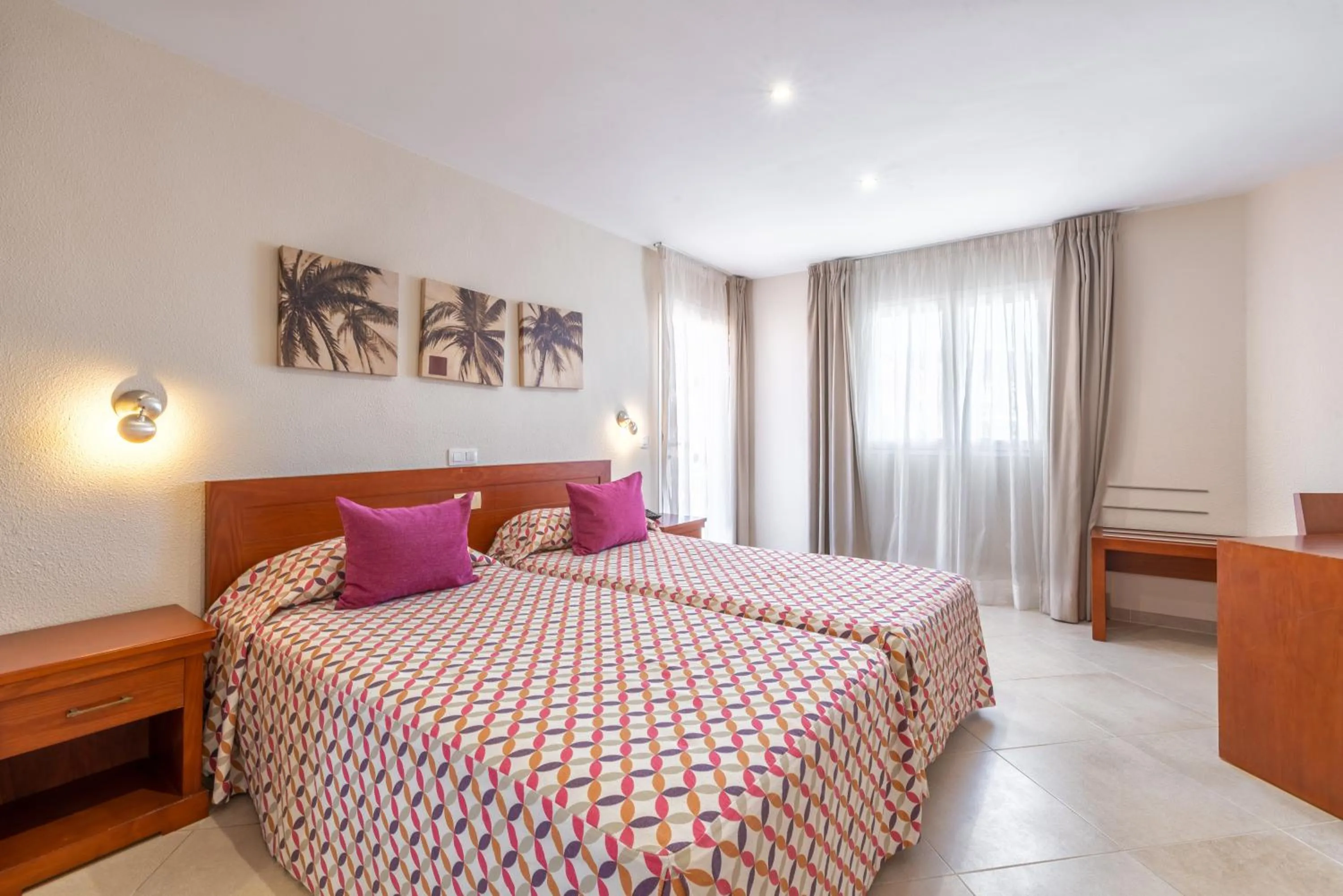 Bedroom, Bed in Vistasur