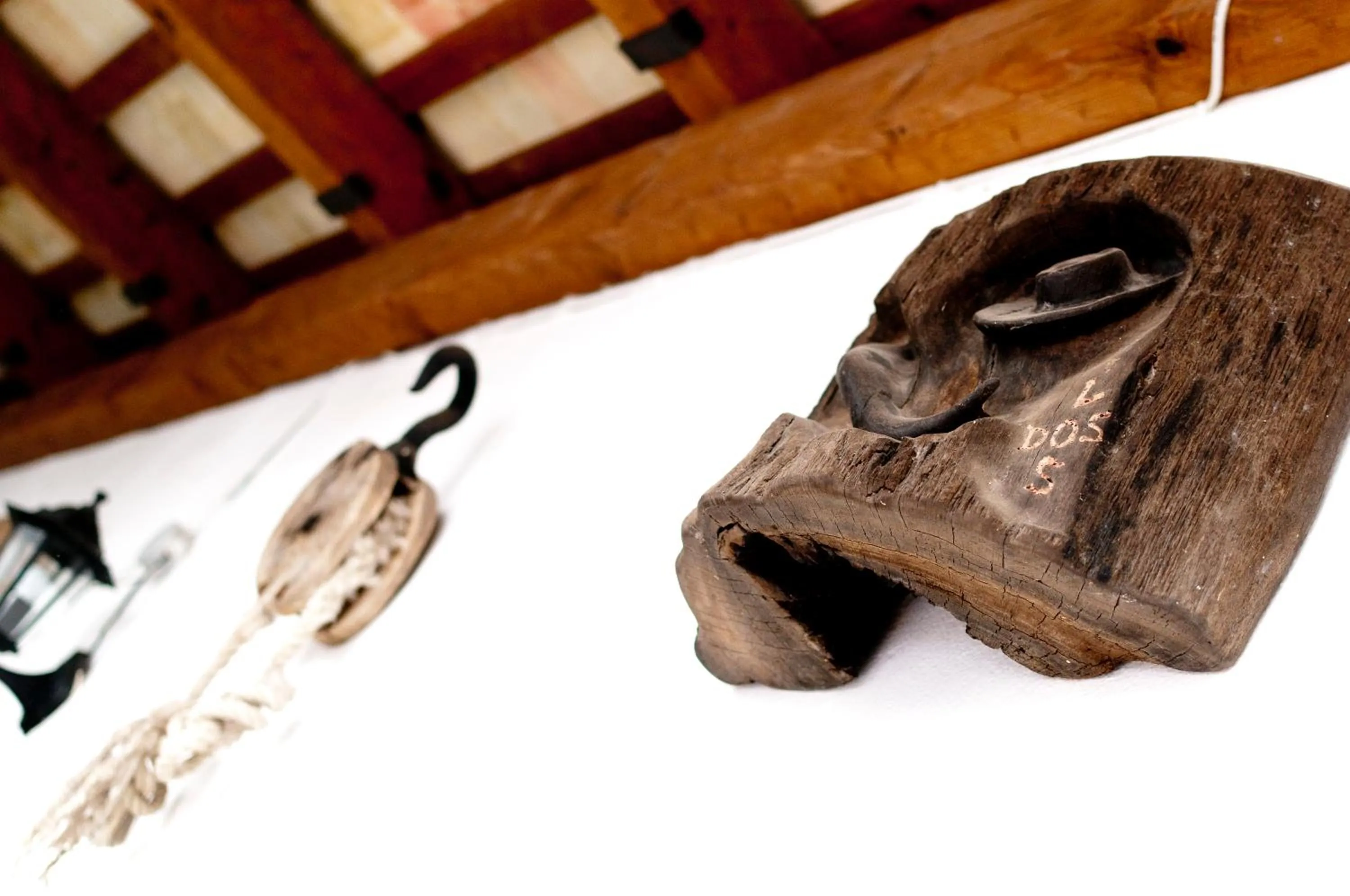 Decorative detail in Hotel Restaurante Blanco y Verde