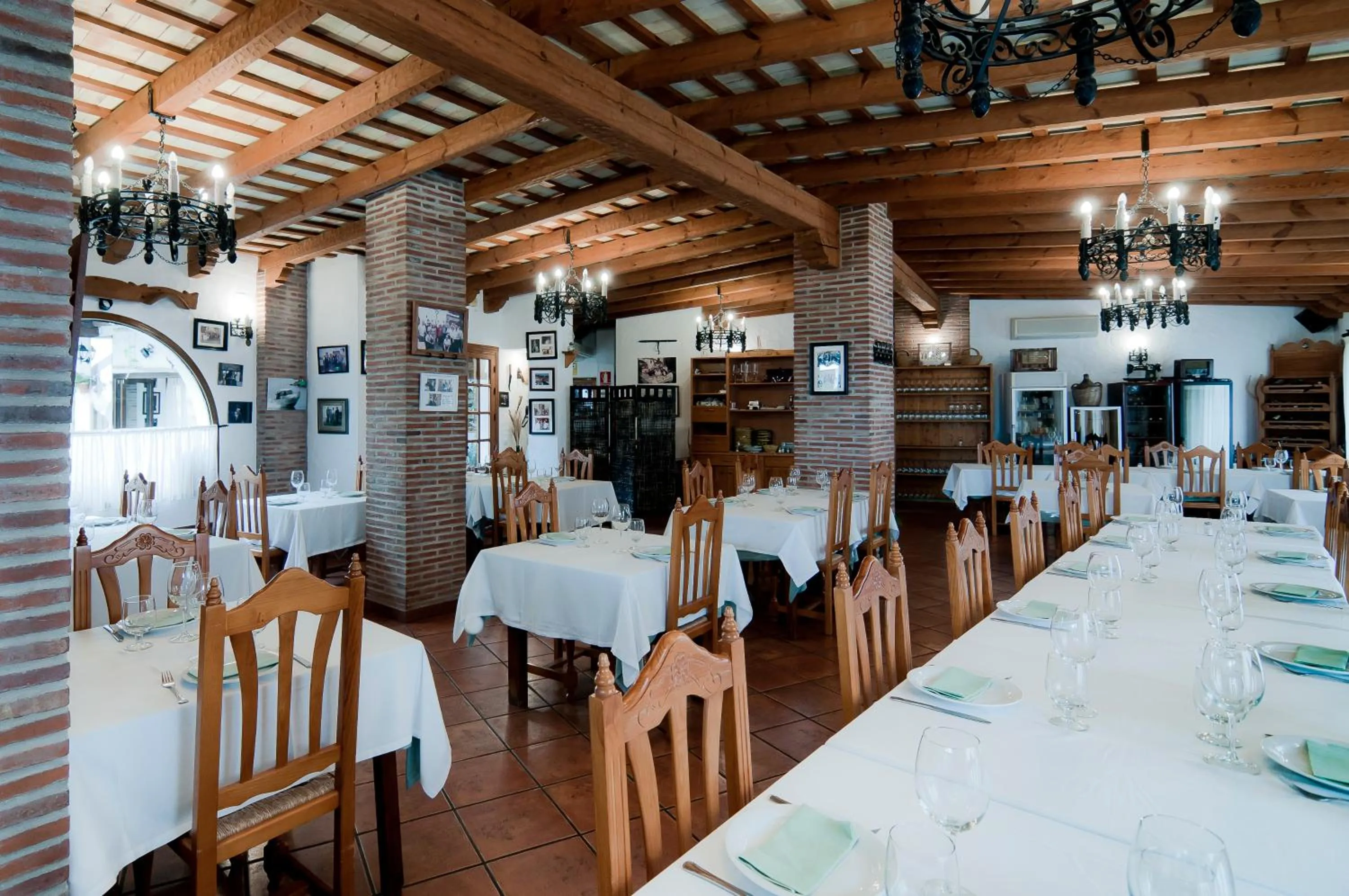 Restaurant/places to eat in Hotel Restaurante Blanco y Verde
