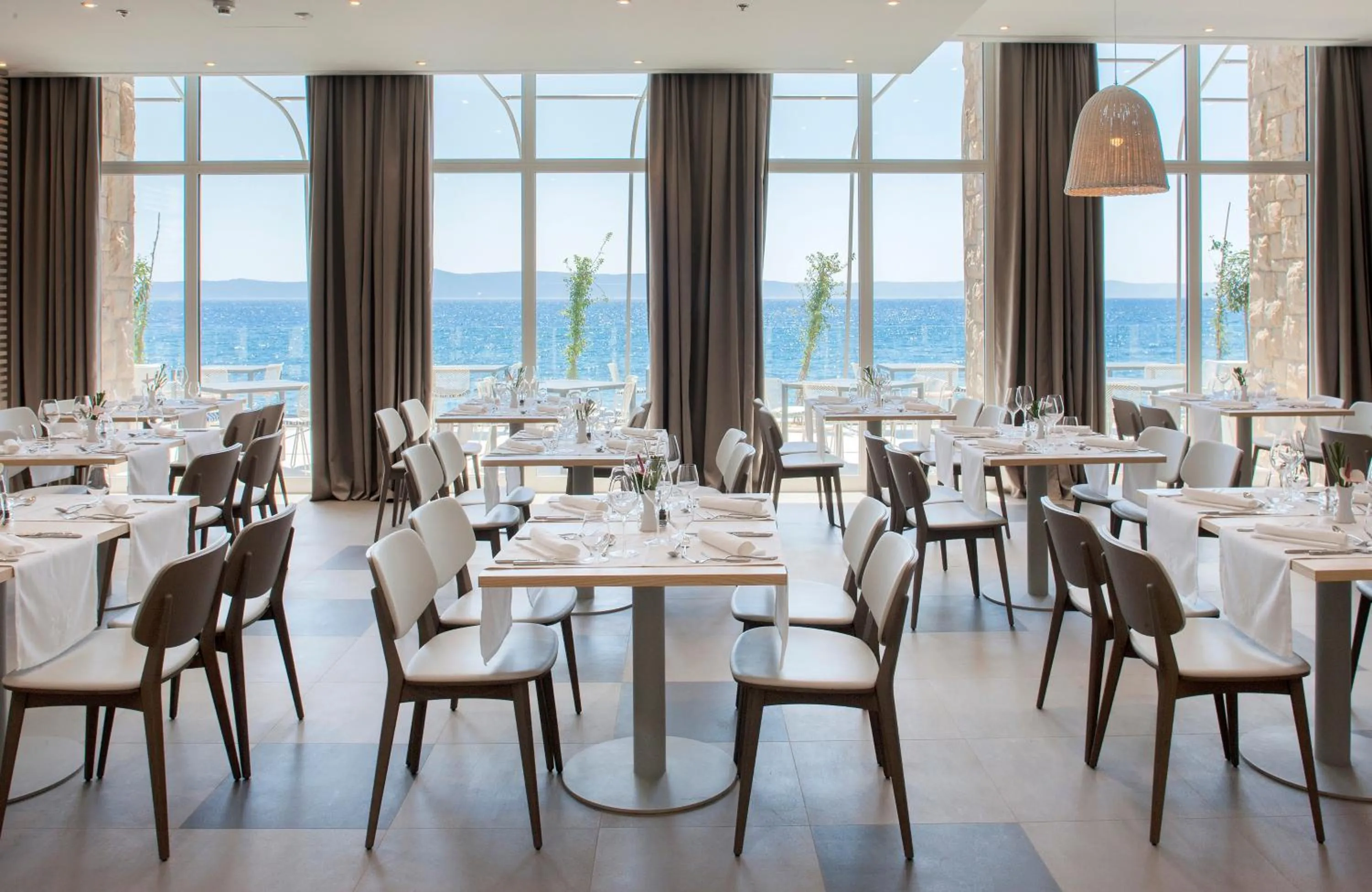 Restaurant/places to eat in Bluesun Hotel Jadran
