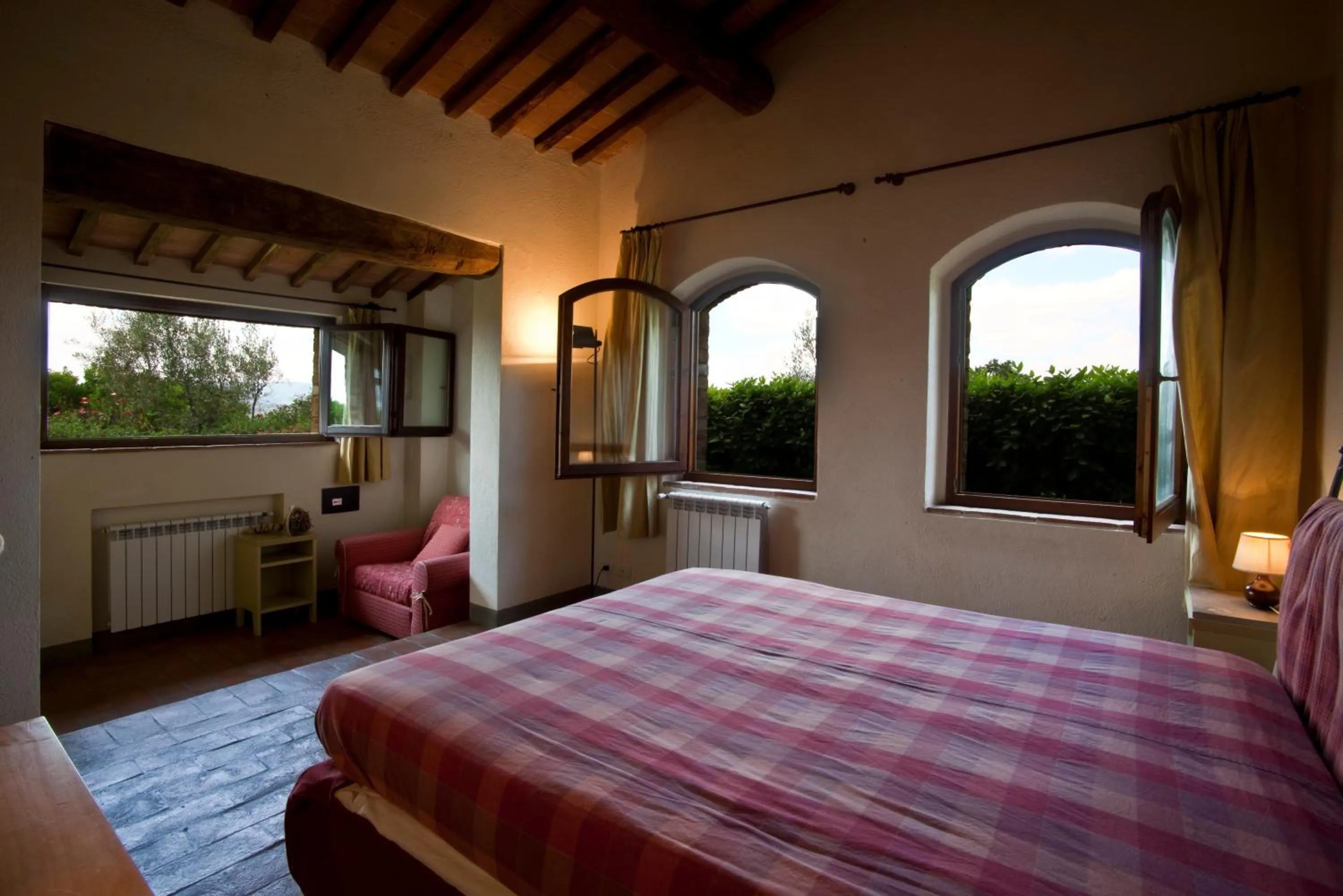 Photo of the whole room, Bed in Podere Il Pino