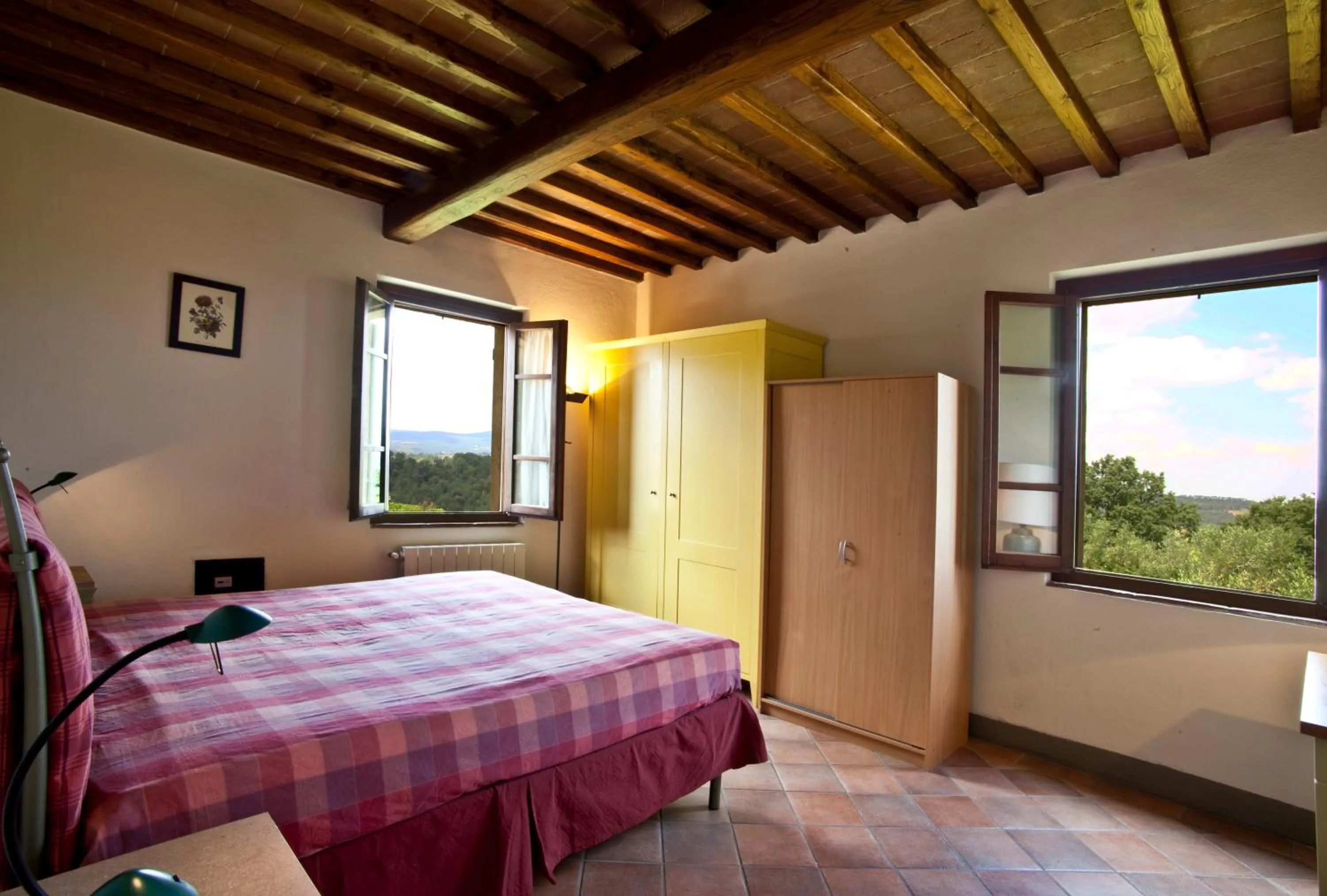 Photo of the whole room, Bed in Podere Il Pino