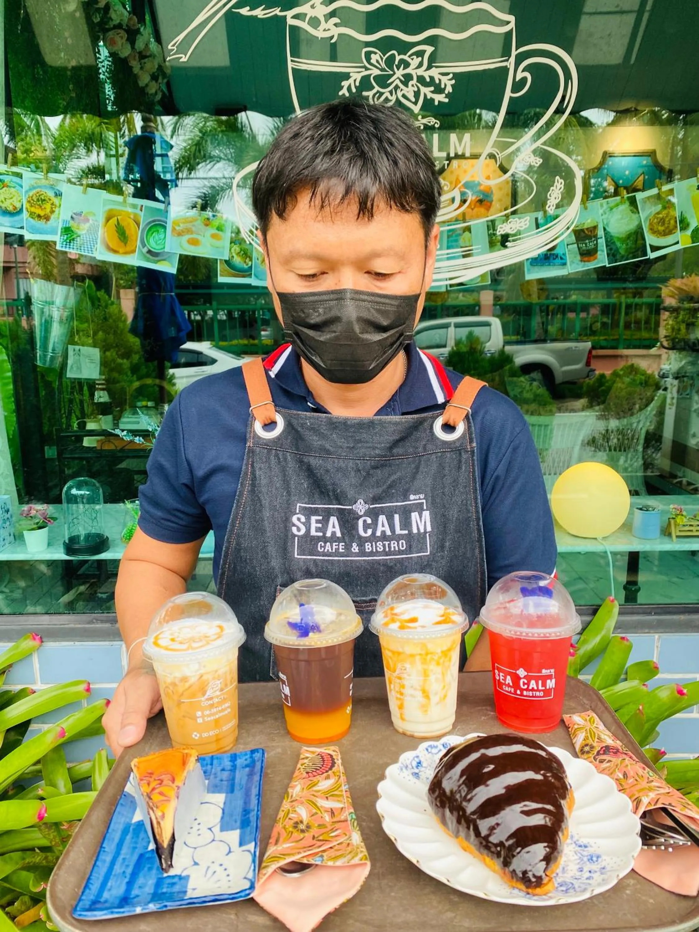 Food and drinks in Perennial Resort