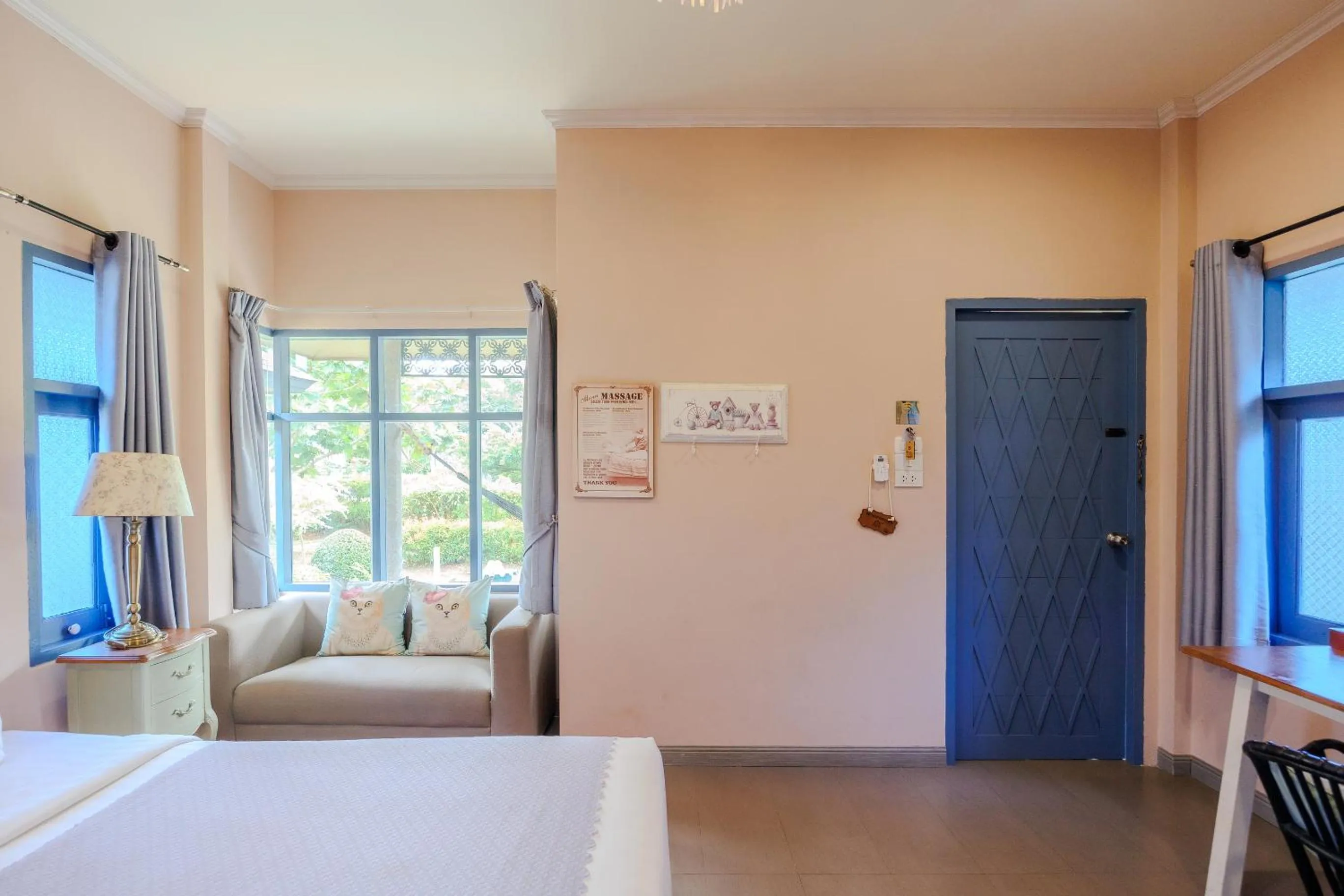 Property building, Bed in Perennial Resort