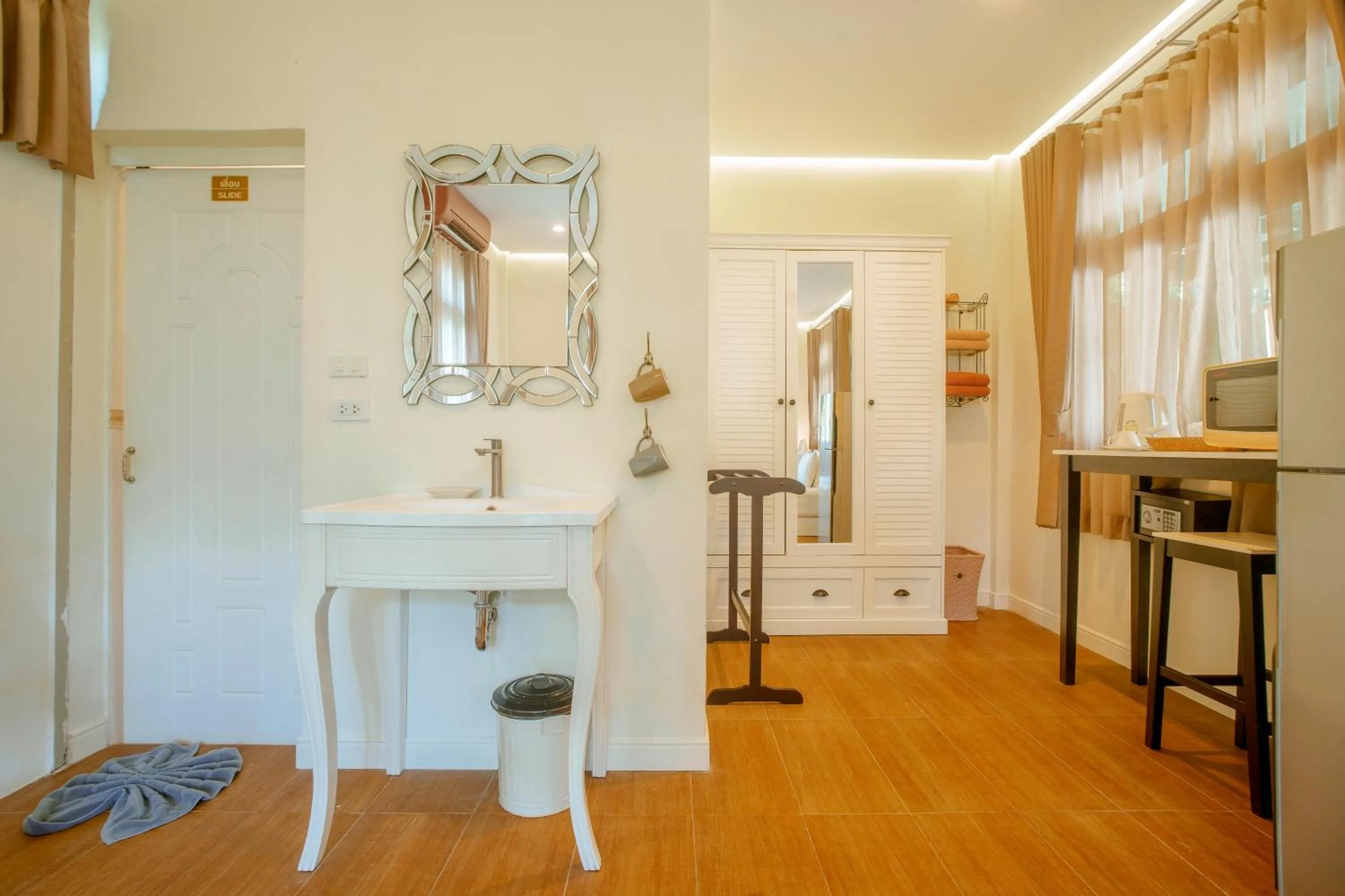 wardrobe in Perennial Resort