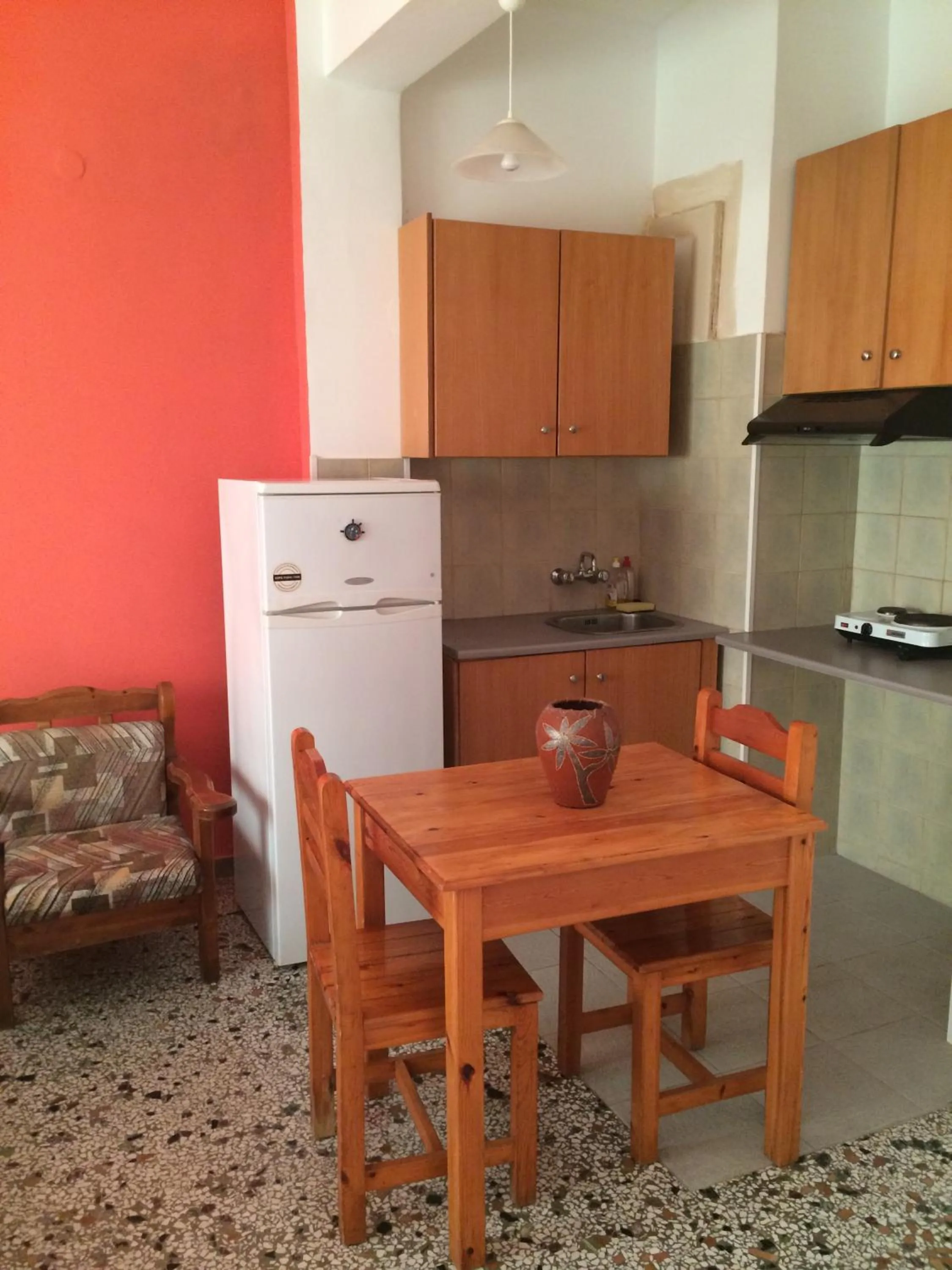 Kitchen or kitchenette in Nitsa Rooms