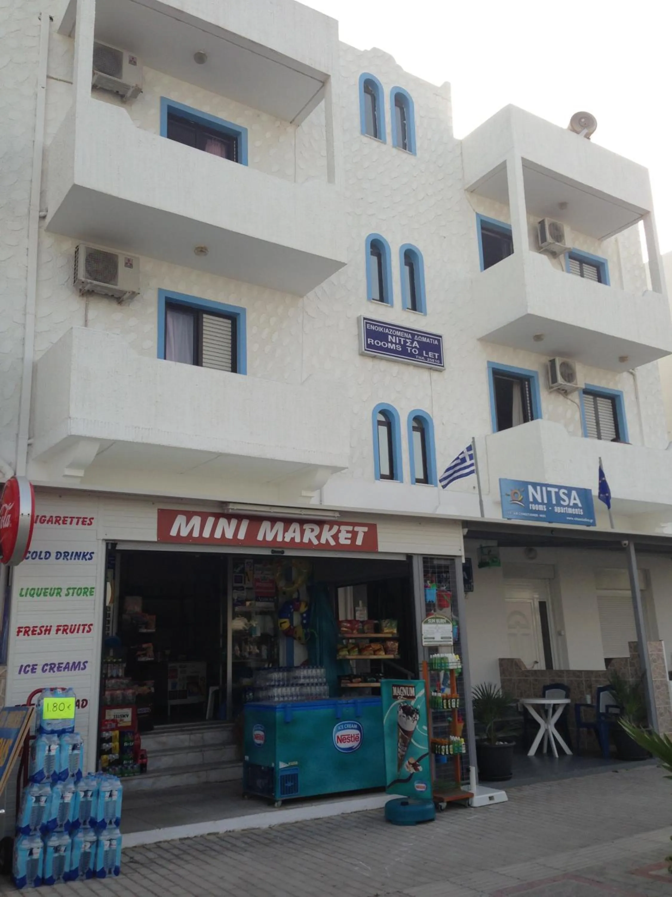 Facade/entrance in Nitsa Rooms