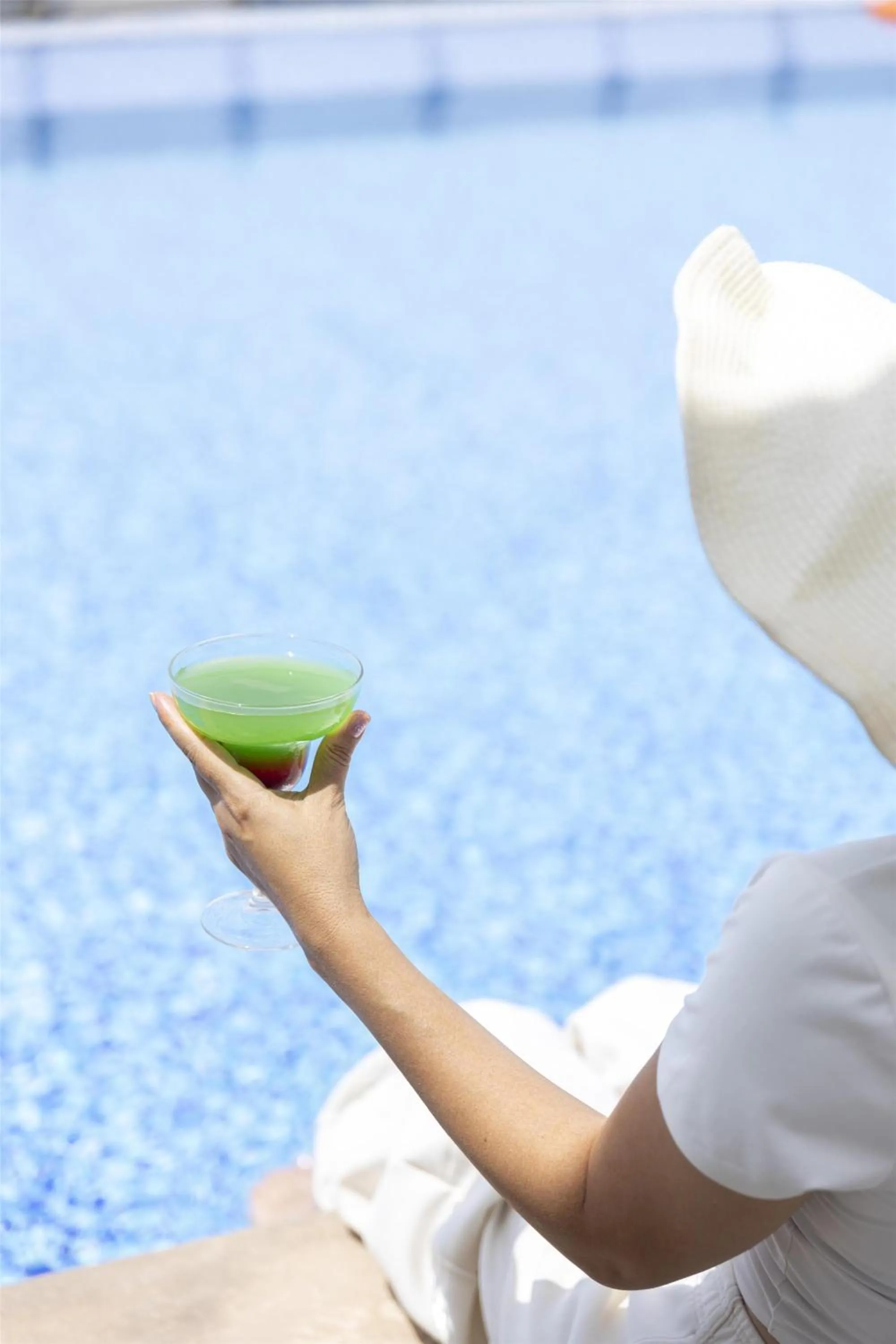 Pool view in Radisson Hotel Muscat Panorama