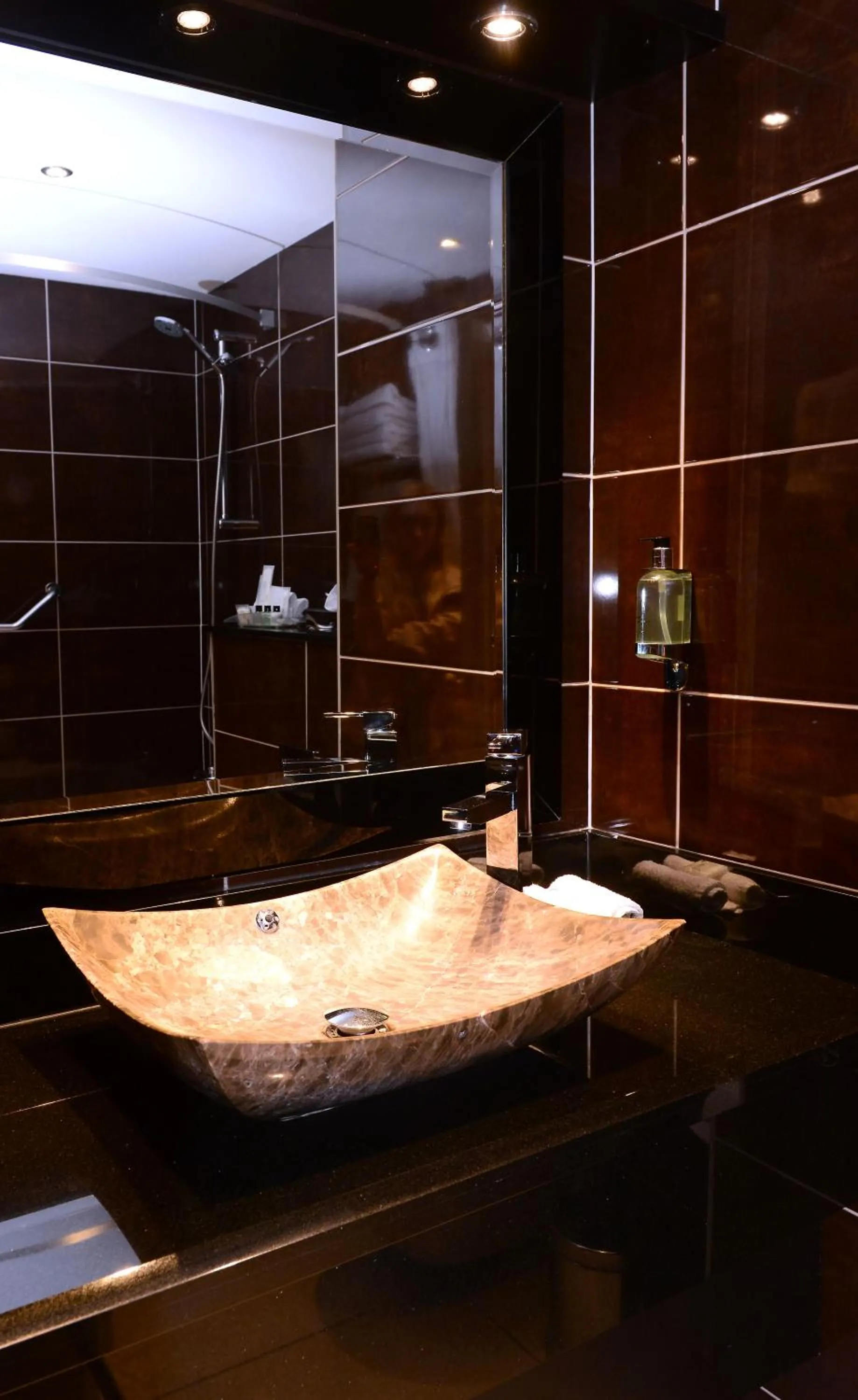 Bathroom in Holiday Inn Telford Ironbridge by IHG