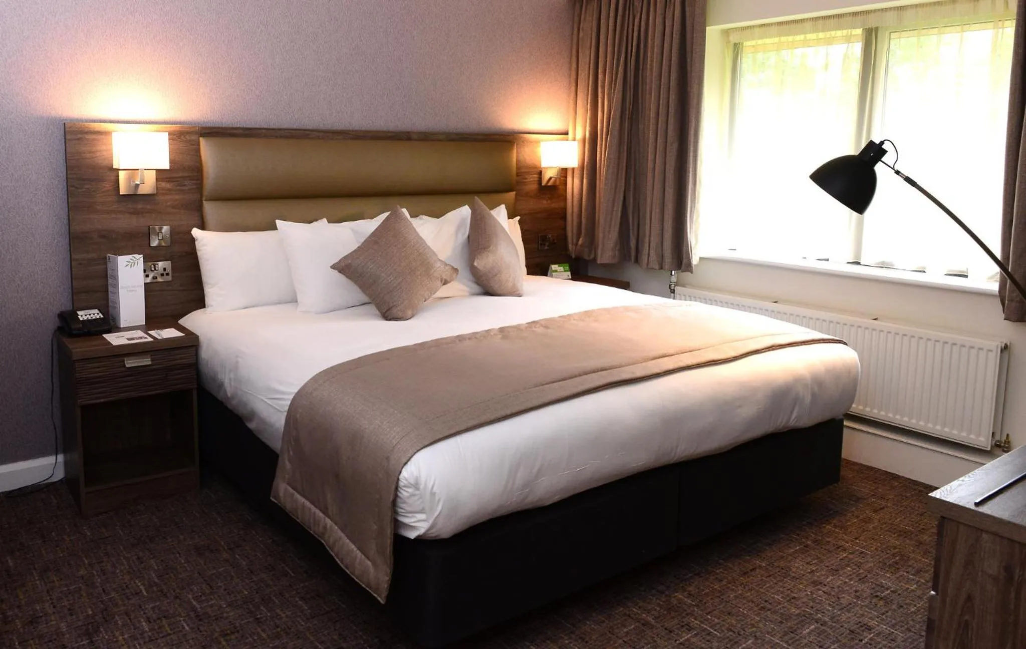 Photo of the whole room, Bed in Holiday Inn Telford Ironbridge by IHG