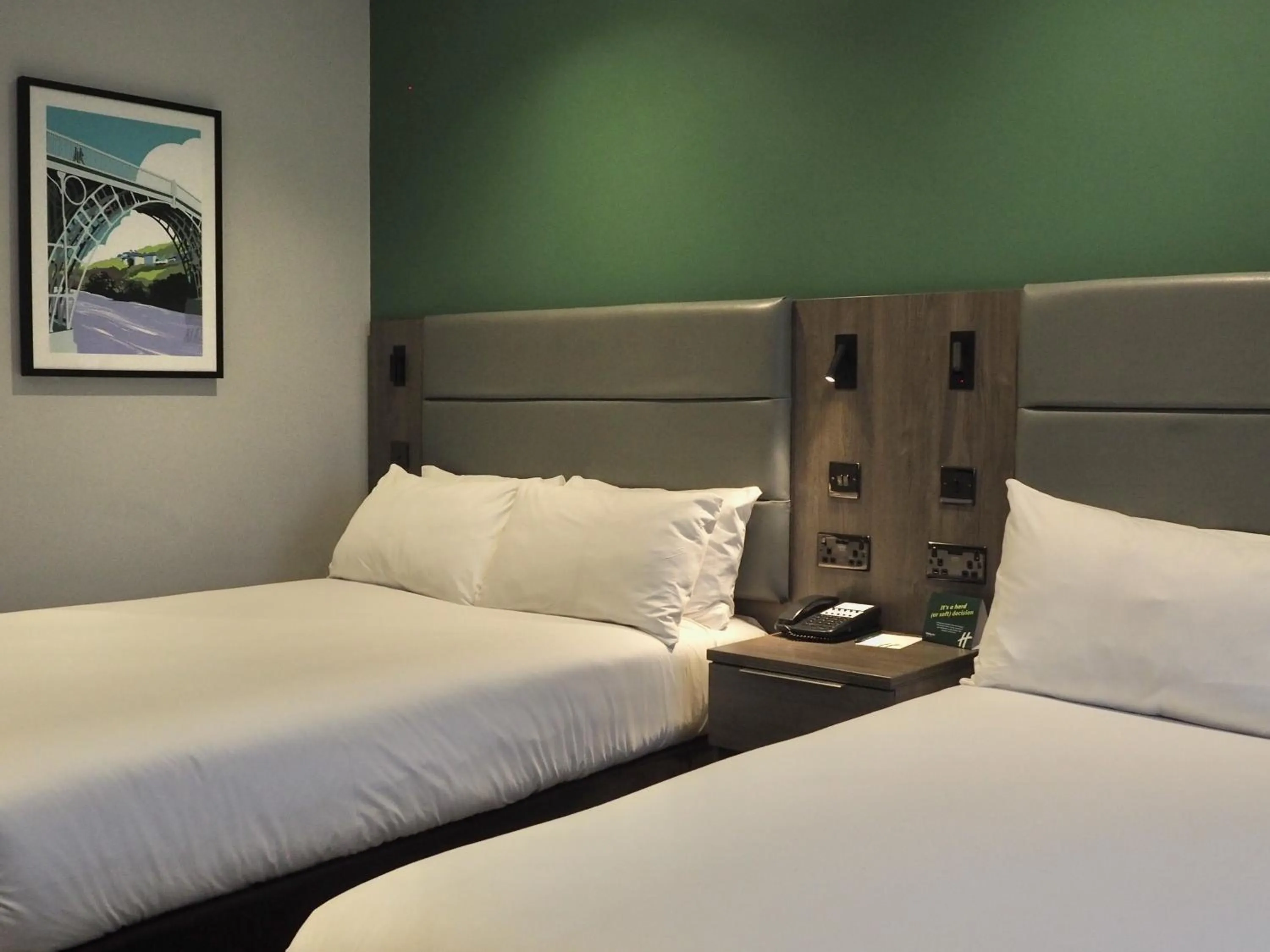 Family, Bed in Holiday Inn Telford Ironbridge by IHG