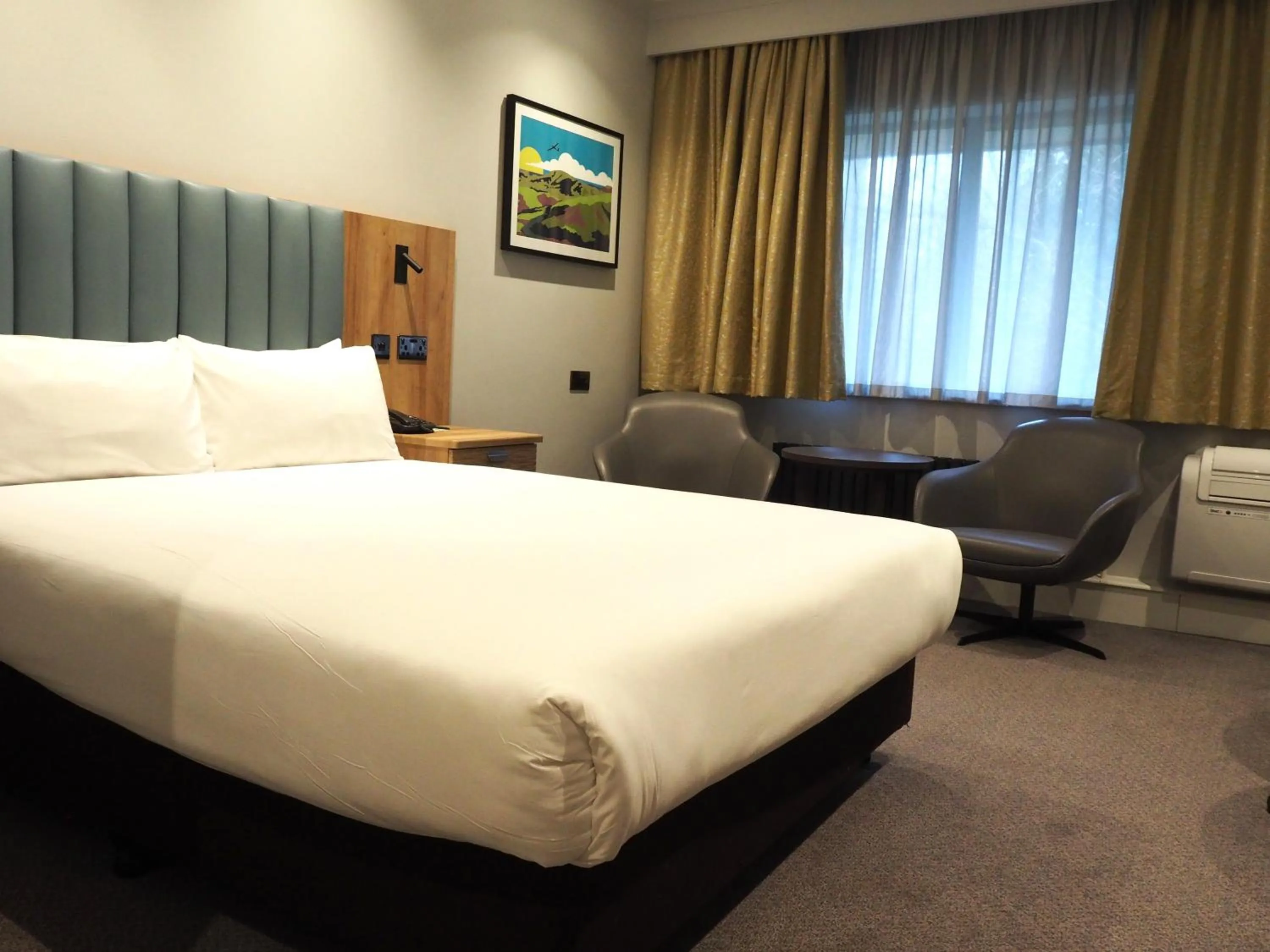 Seating area, Bed in Holiday Inn Telford Ironbridge by IHG