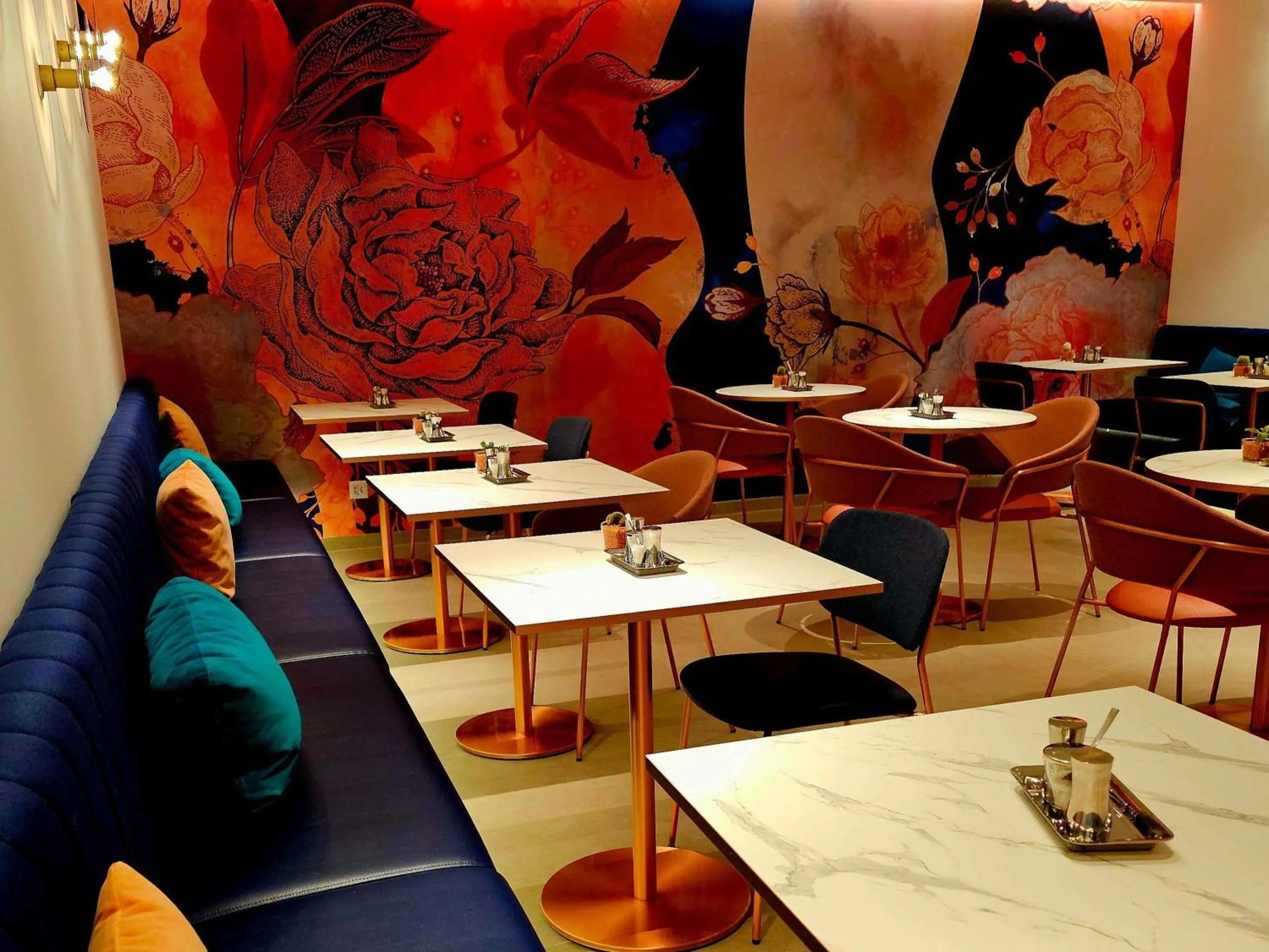 Breakfast in Aparthotel Adagio Genève Mont-Blanc