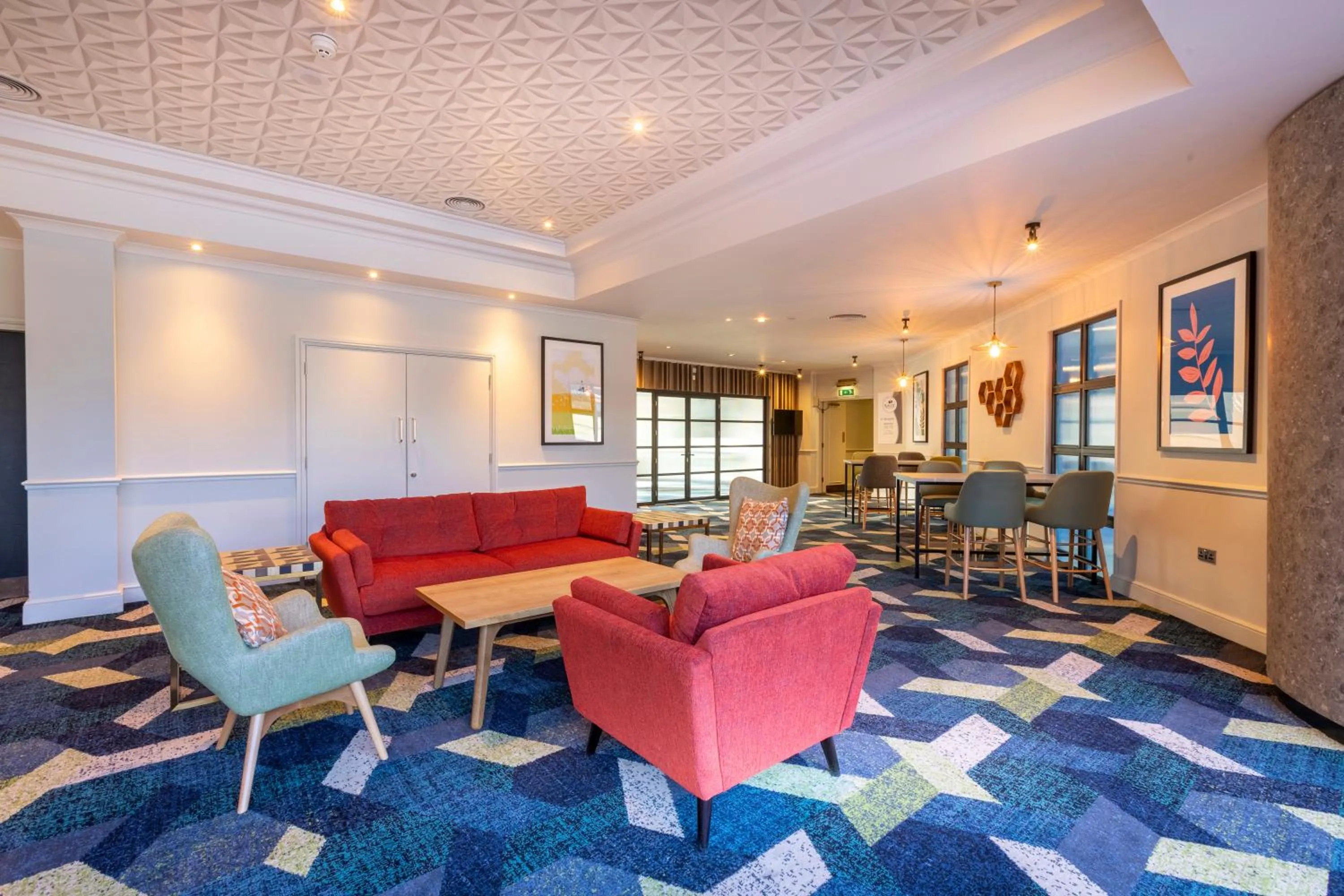 Lobby or reception in Holiday Inn London Sutton by IHG
