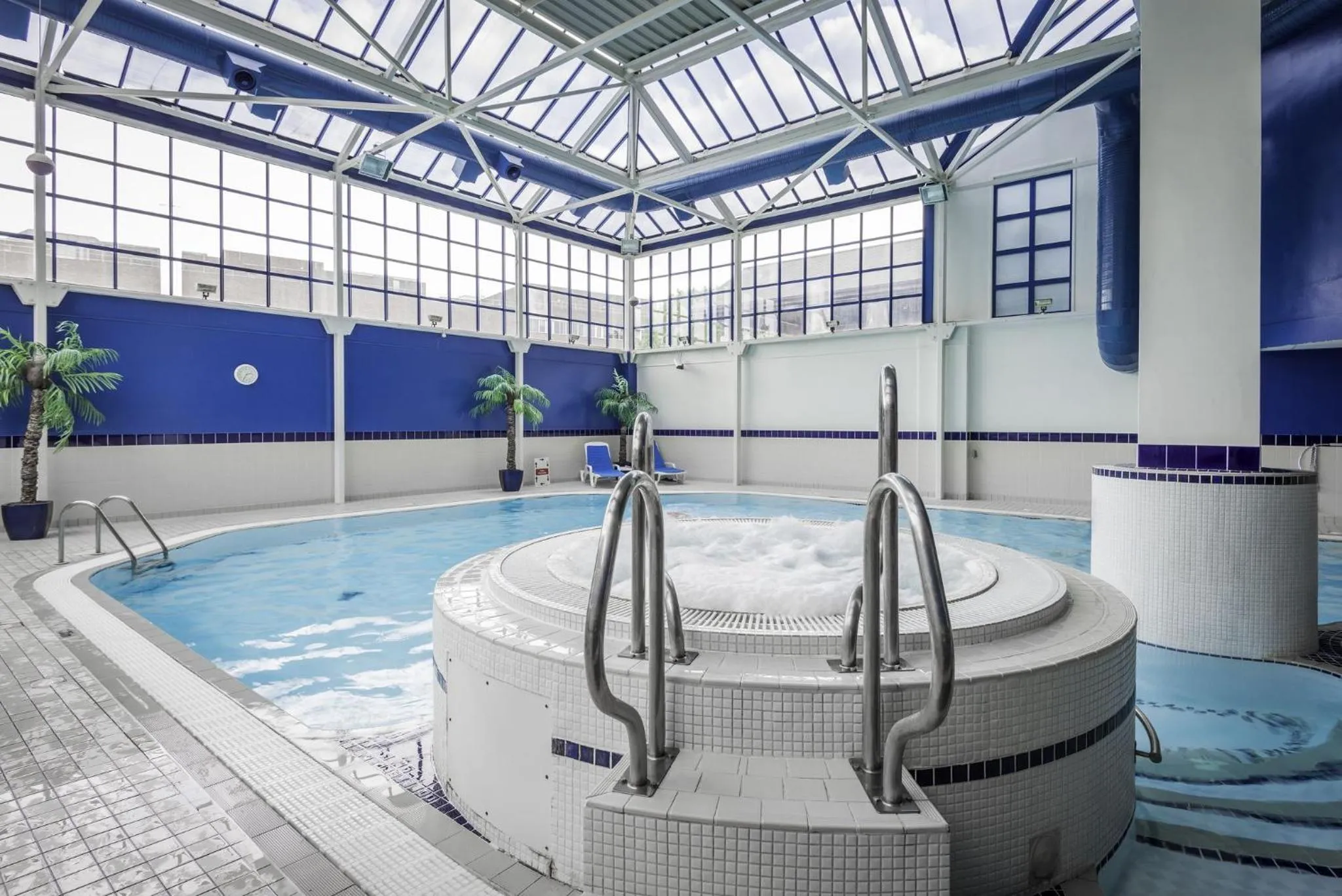 Swimming pool in Holiday Inn London Sutton by IHG