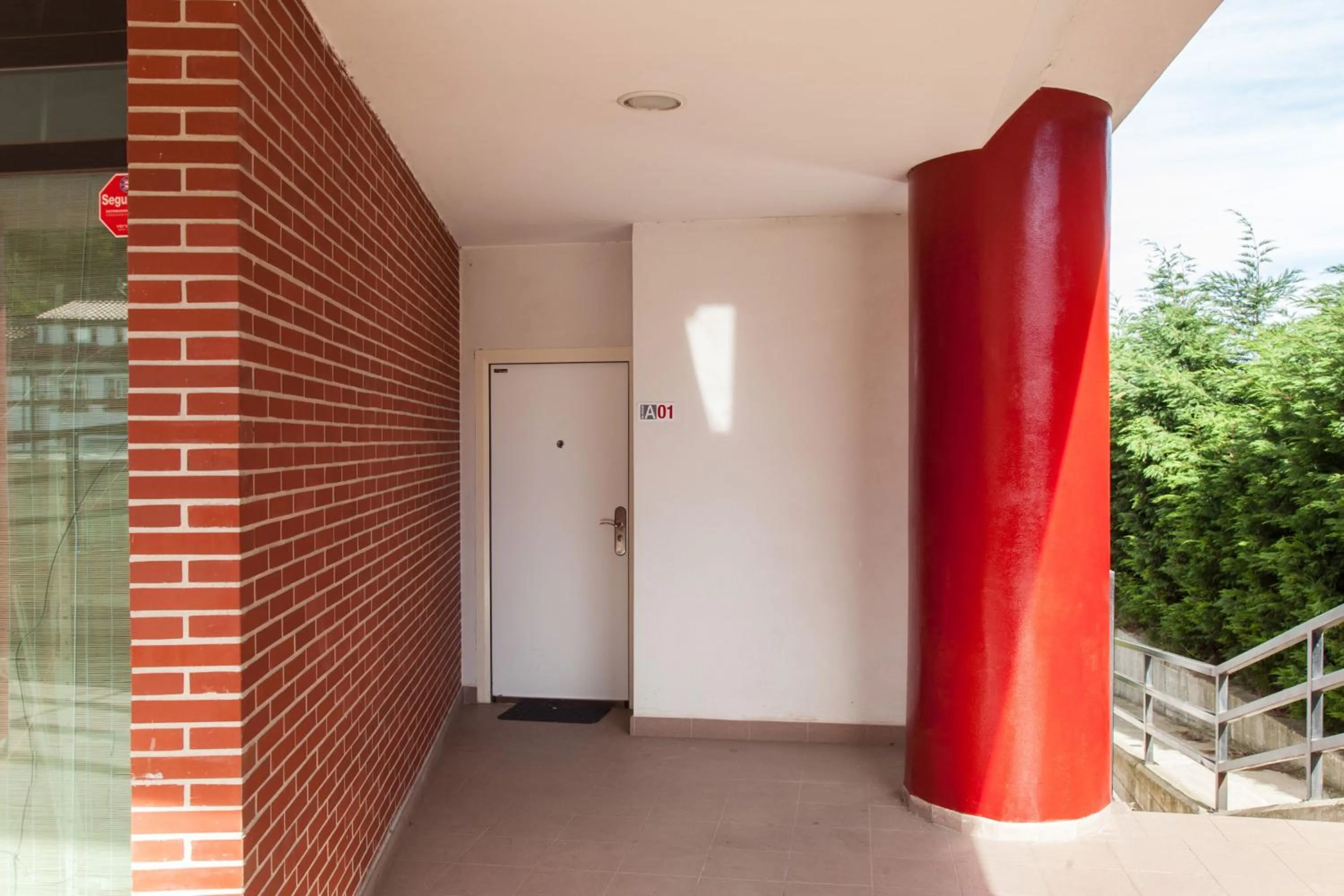Facade/entrance in Apartamentos Bahía de Boó