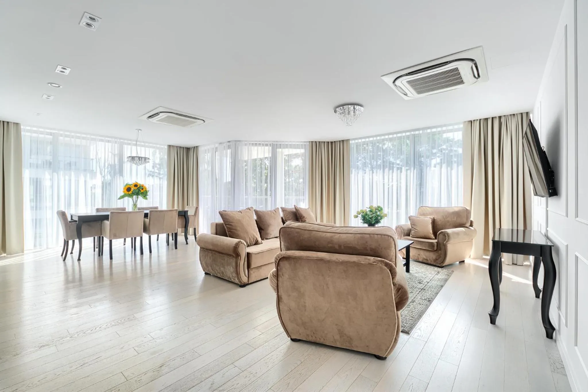 Communal lounge/ TV room in Dune Resort Mielno - B