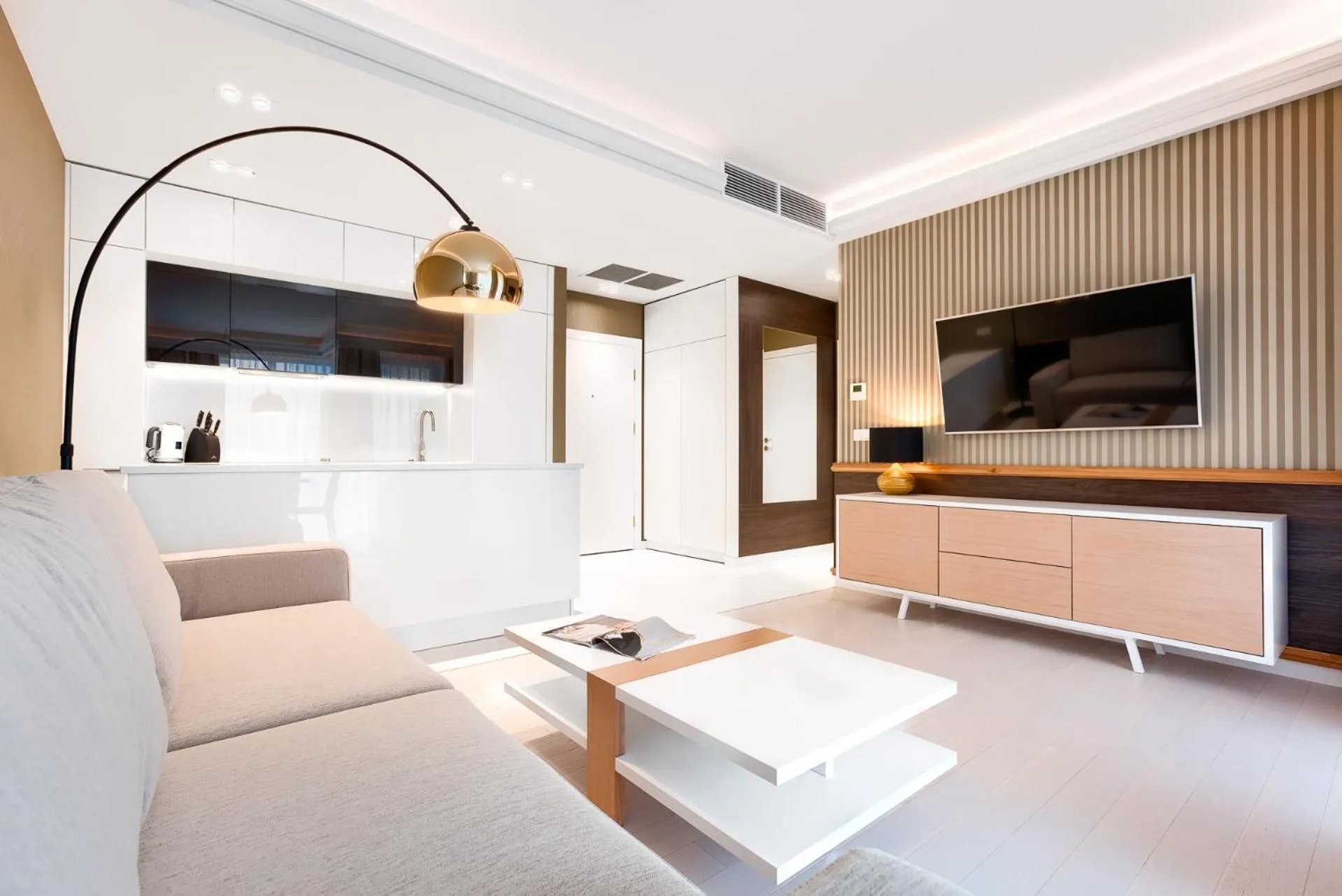 Communal lounge/ TV room in Dune Resort Mielno - B