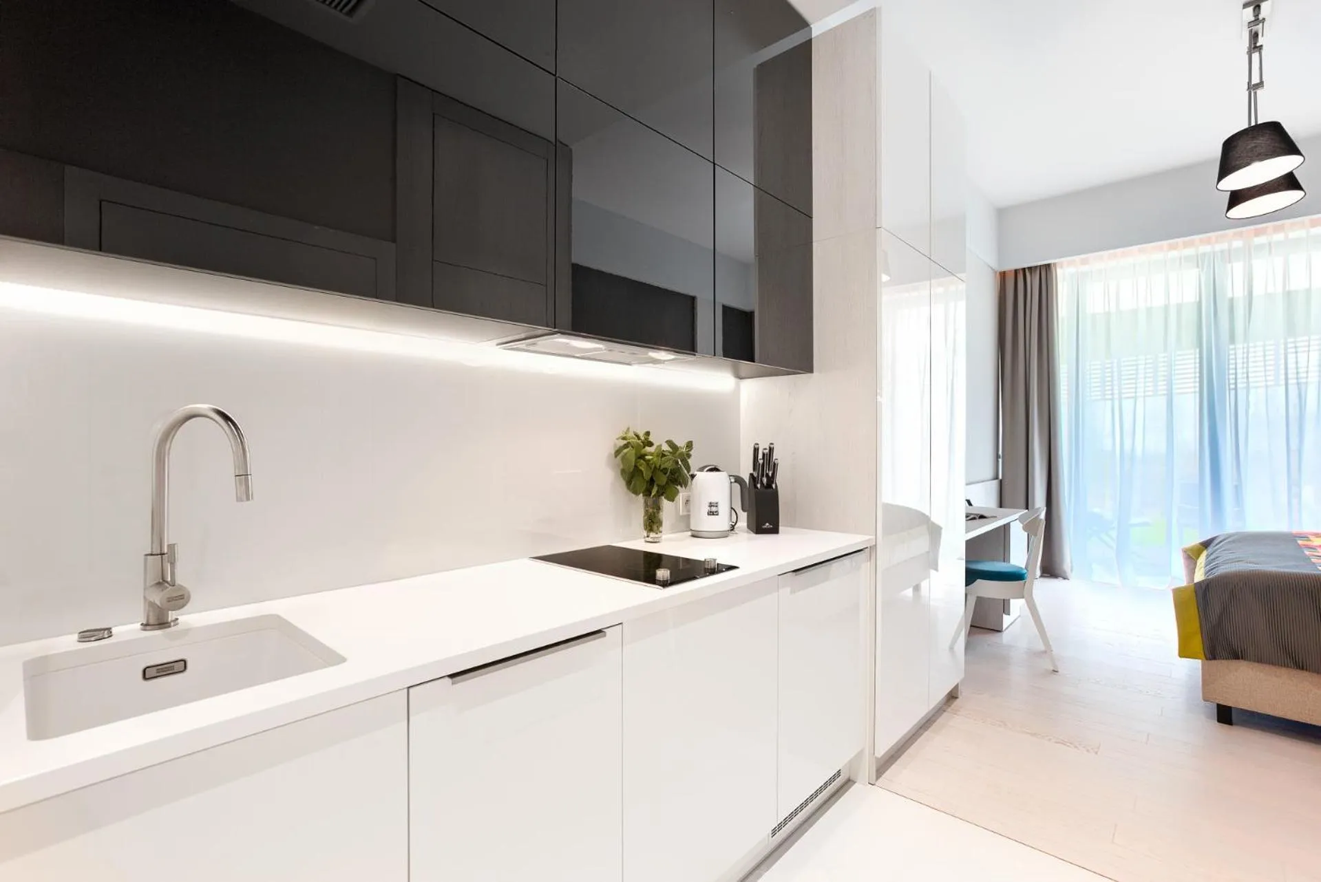 Kitchen or kitchenette in Dune Resort Mielno - B