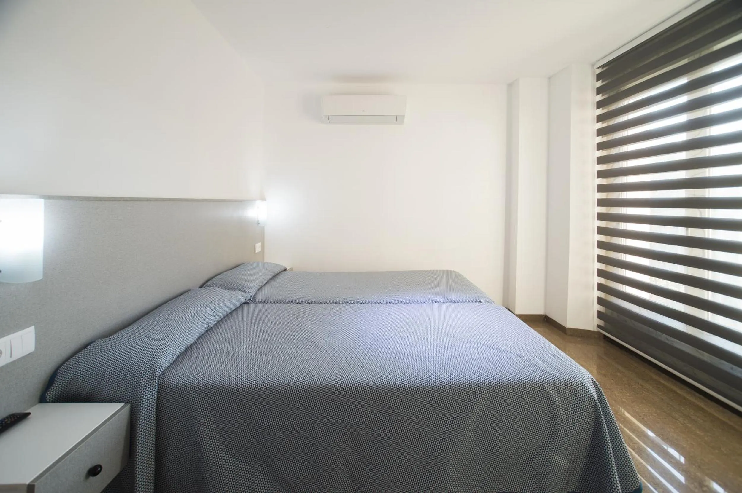 Photo of the whole room, Bed in Hostal Drassanes