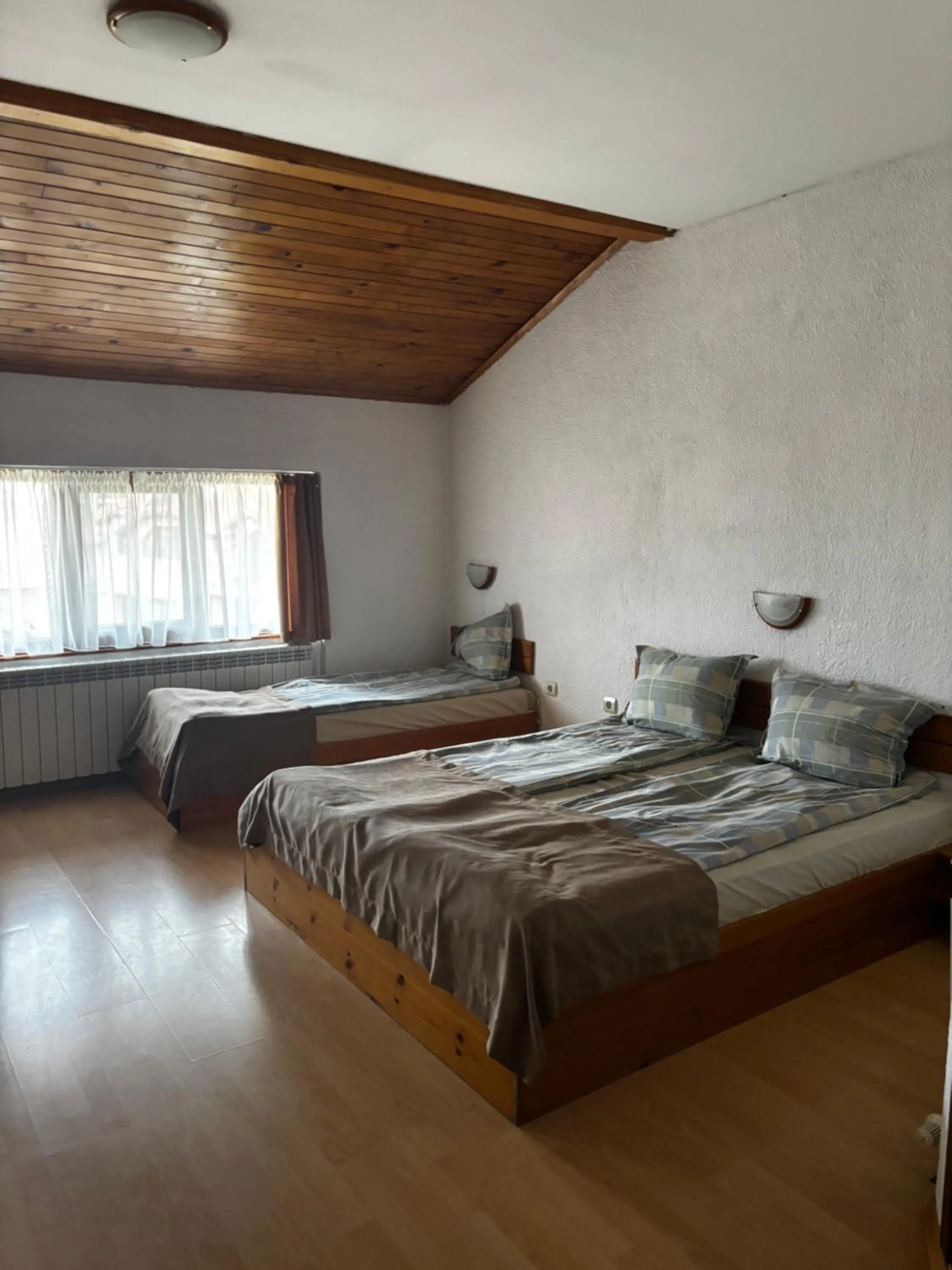 Bed in Durchova Kashta Family Hotel