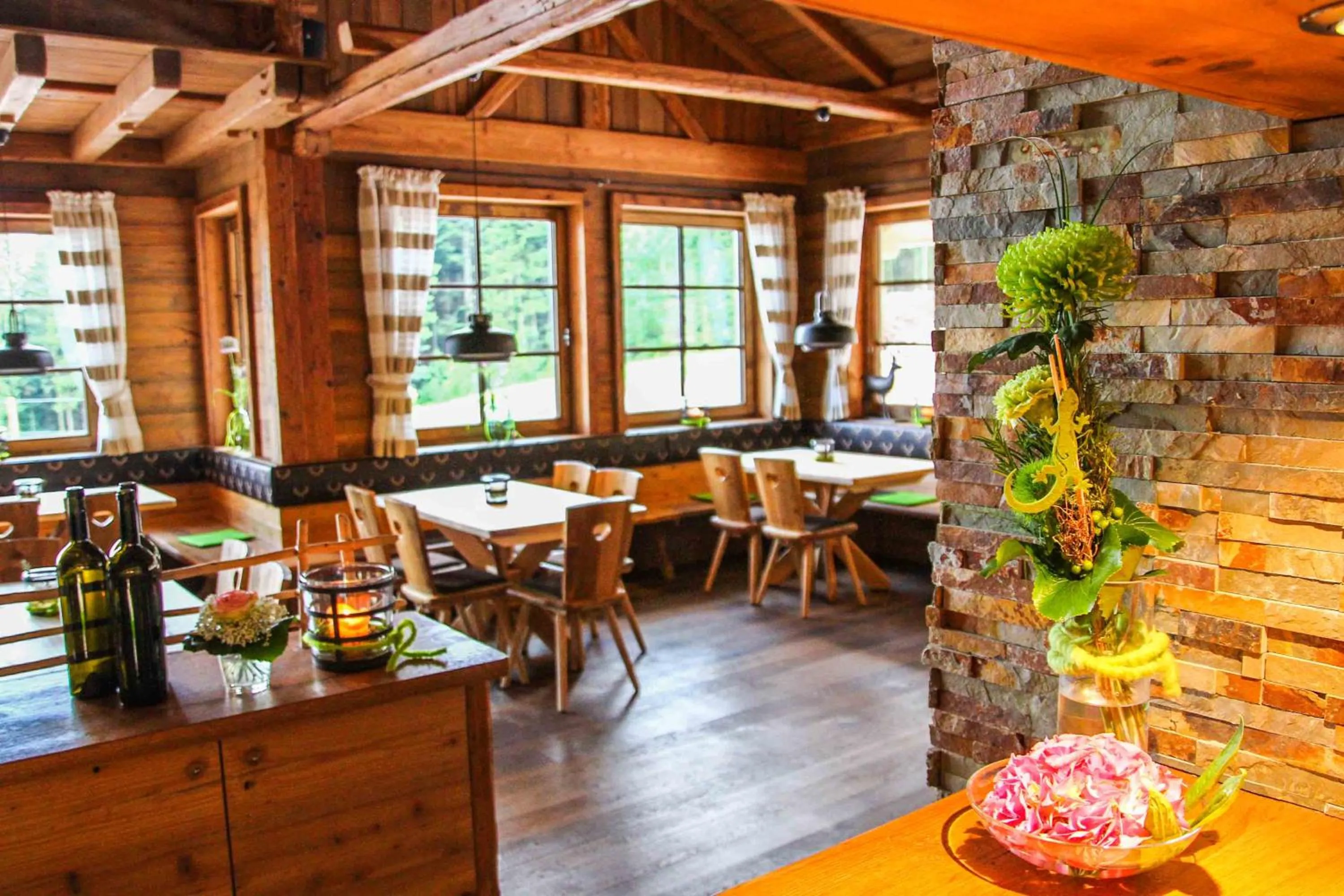 Restaurant/places to eat in Hotel Lauterbad