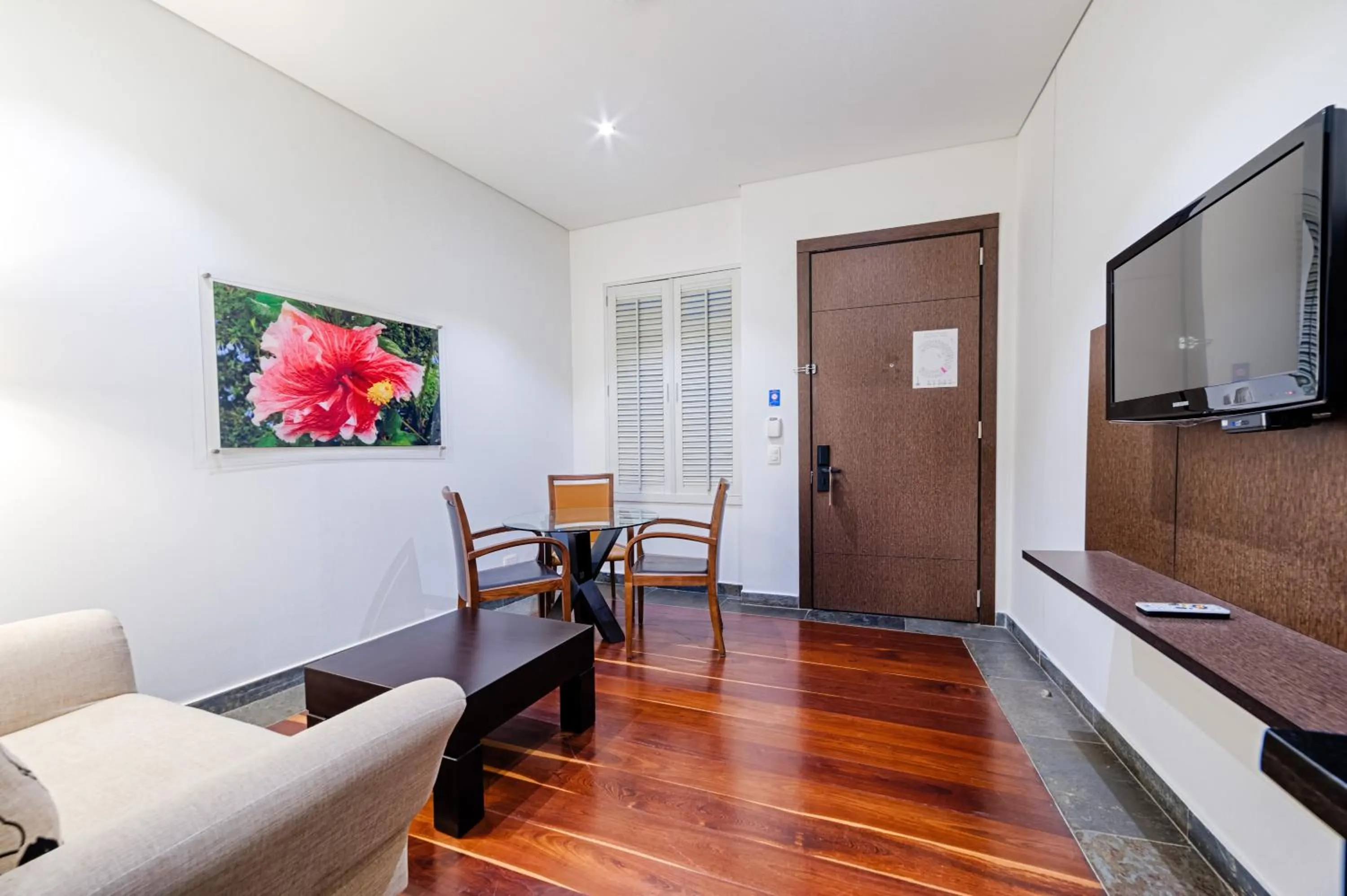 Seating area in Hotel Spiwak Chipichape Cali